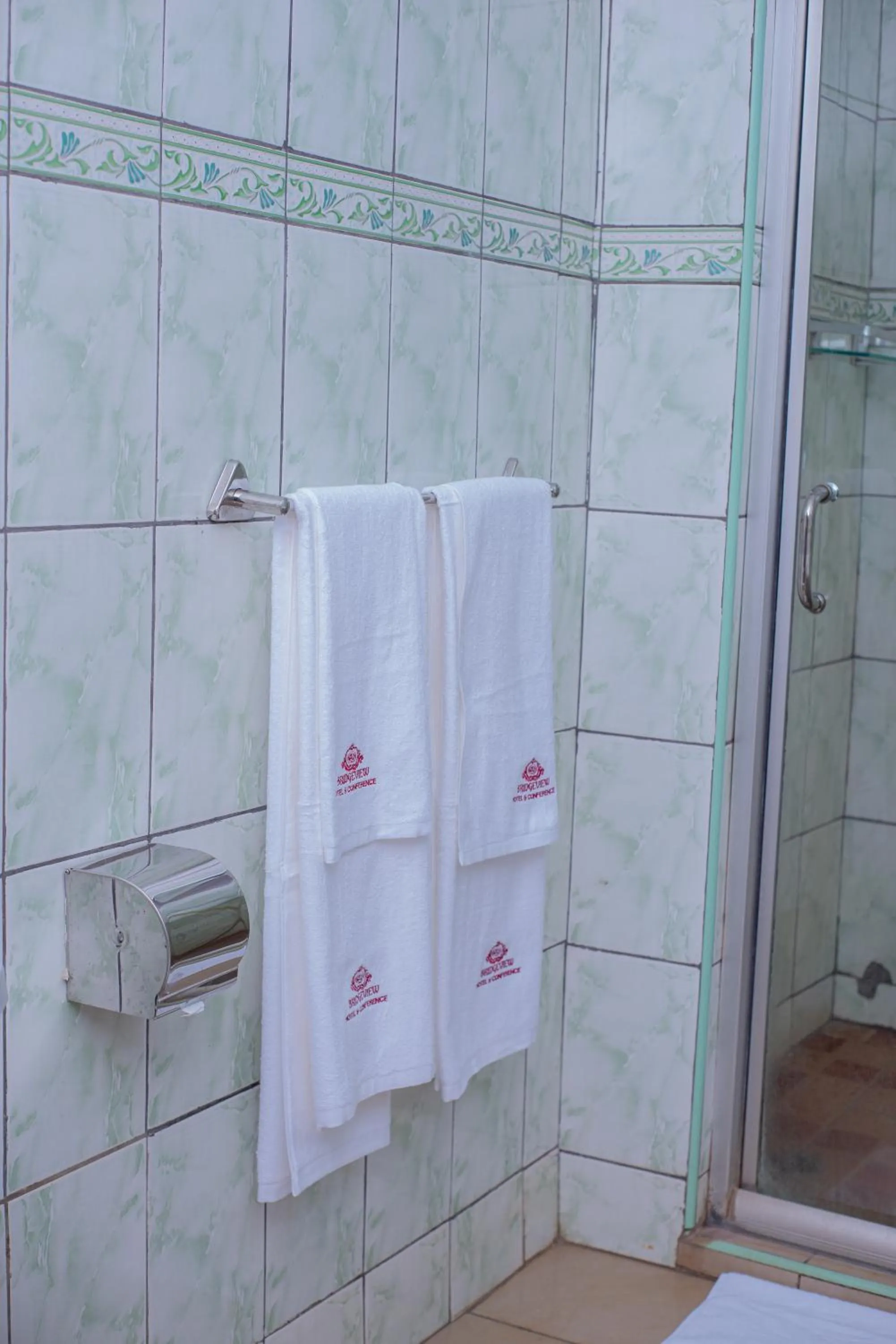 Bridgeview Hotel and Conference Centre