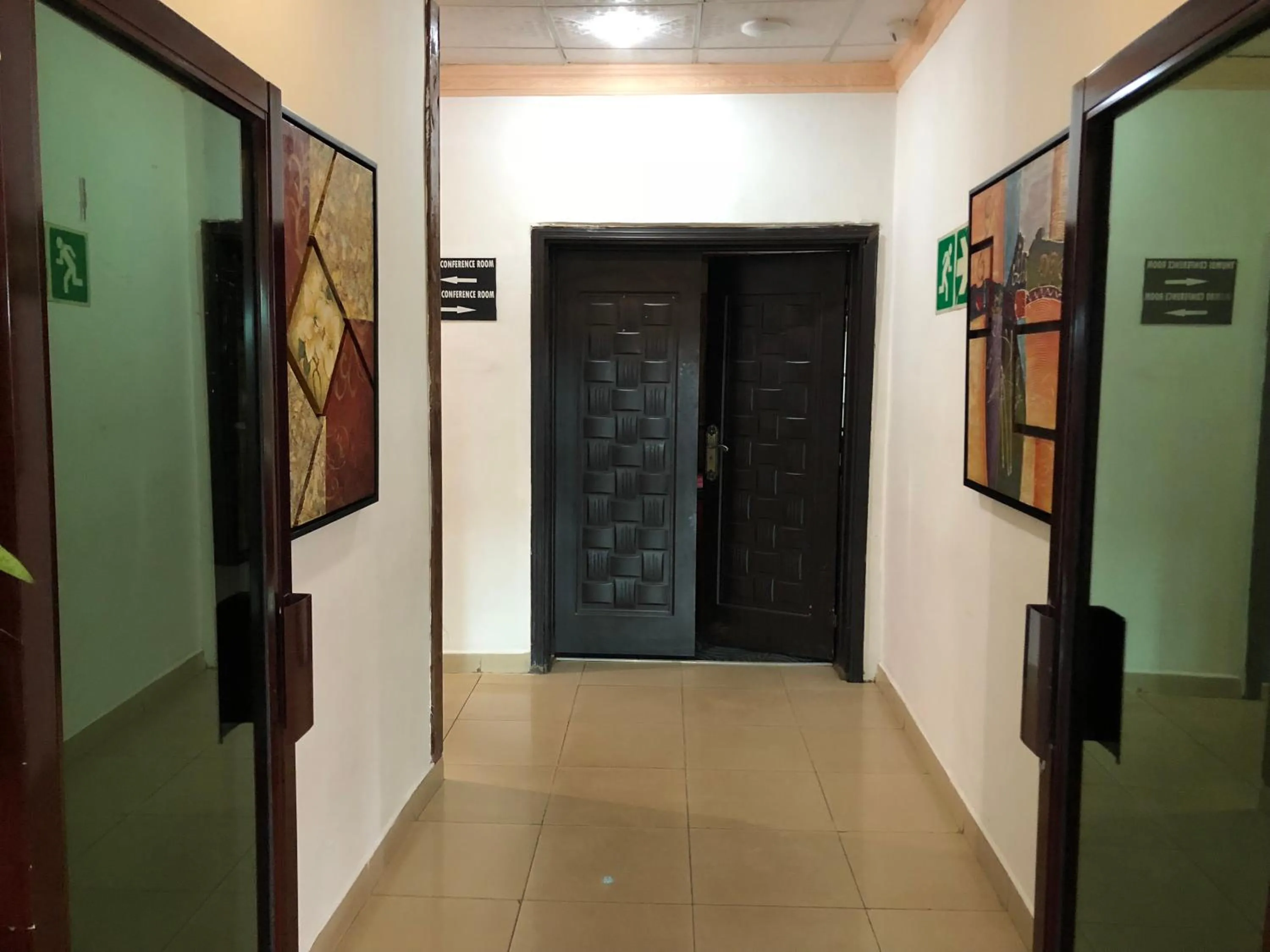 Bridgeview Hotel and Conference Centre