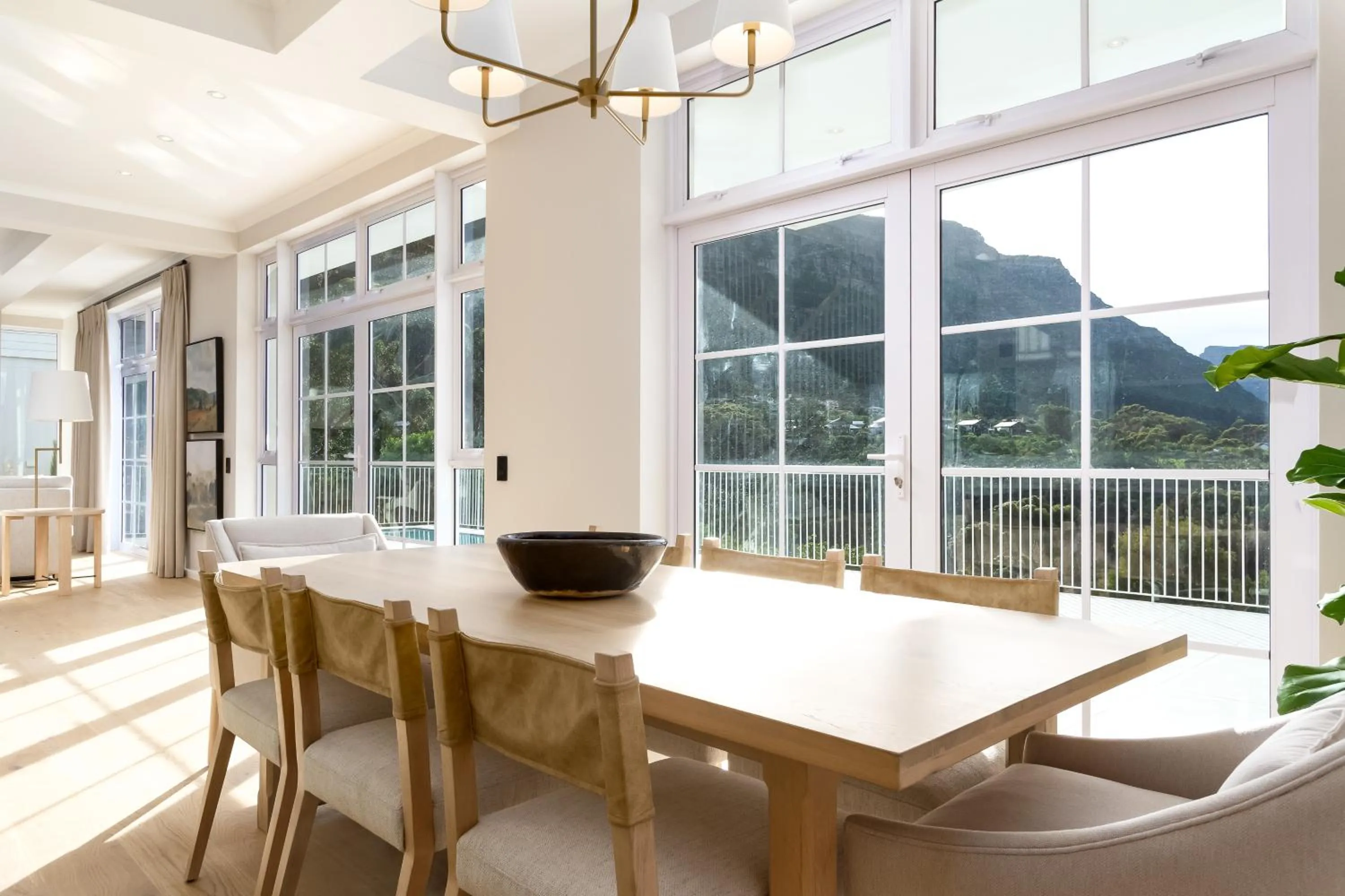 Dining area in Bay Haven Collection, Hout Bay