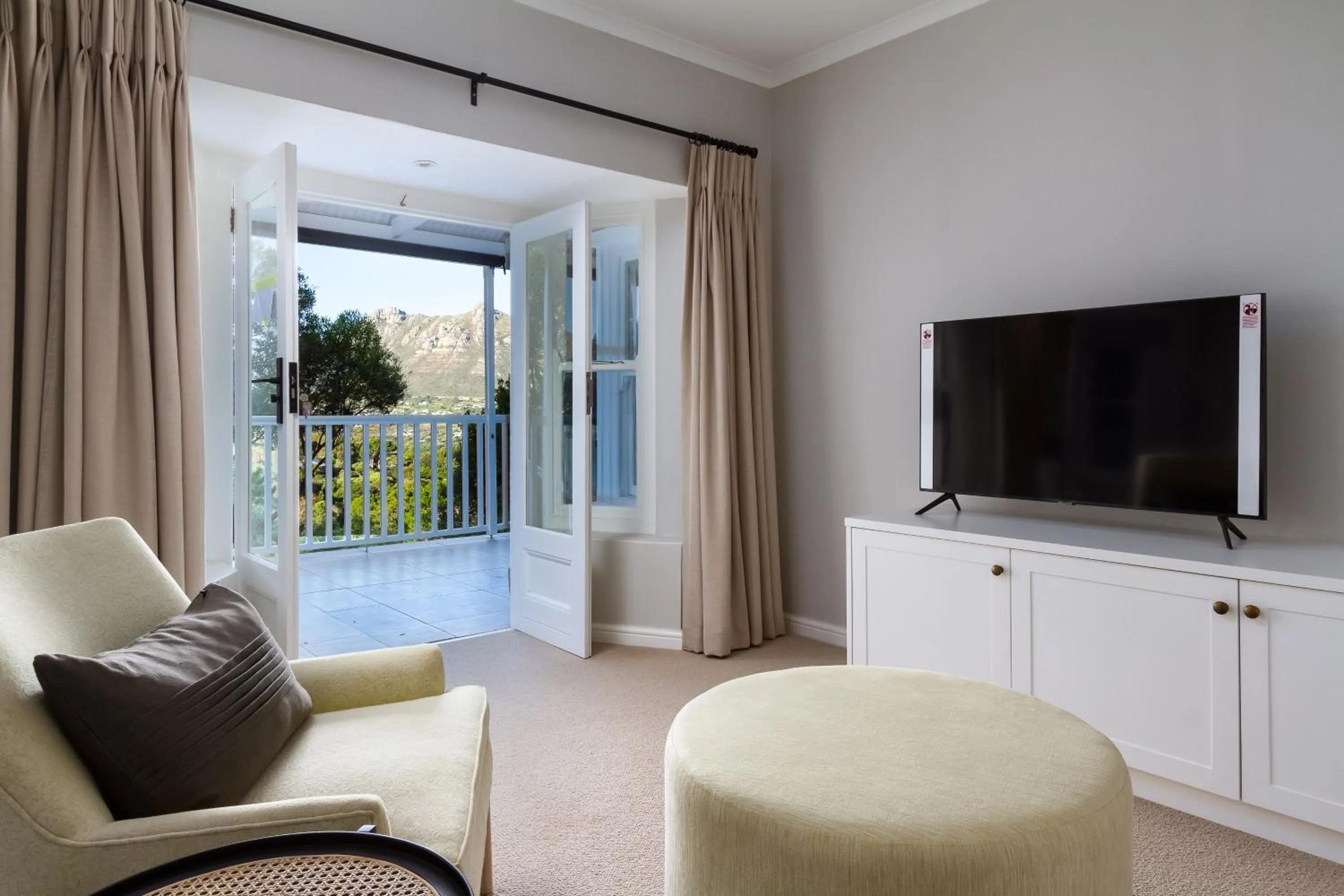 TV and multimedia in Bay Haven Collection, Hout Bay