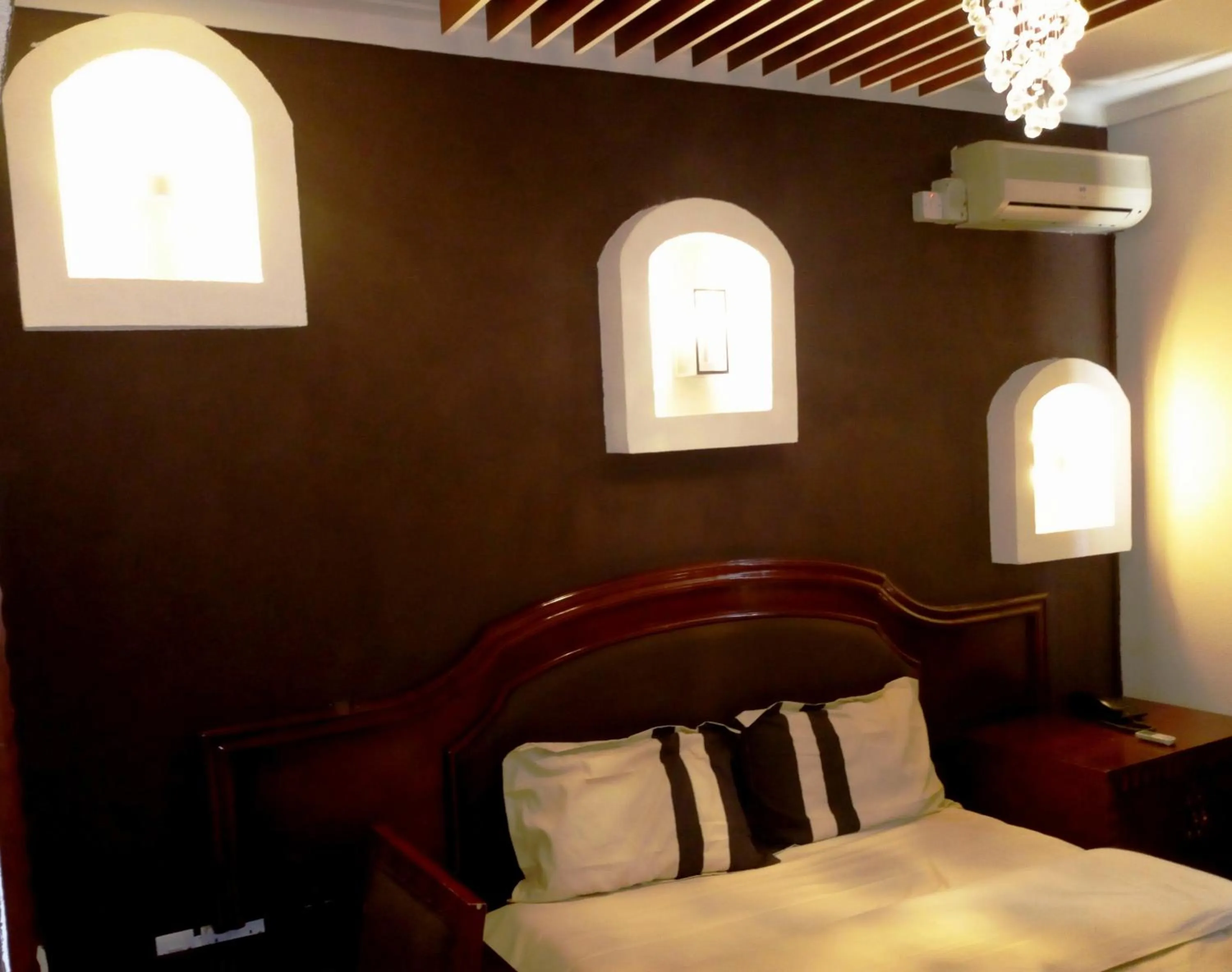 Bed in Emerald Hotel Kampala