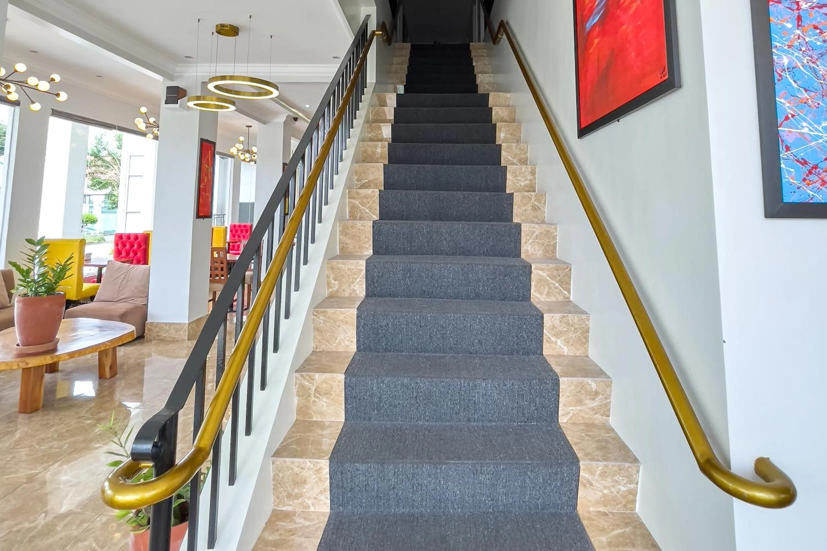 B Hotels Angeles City