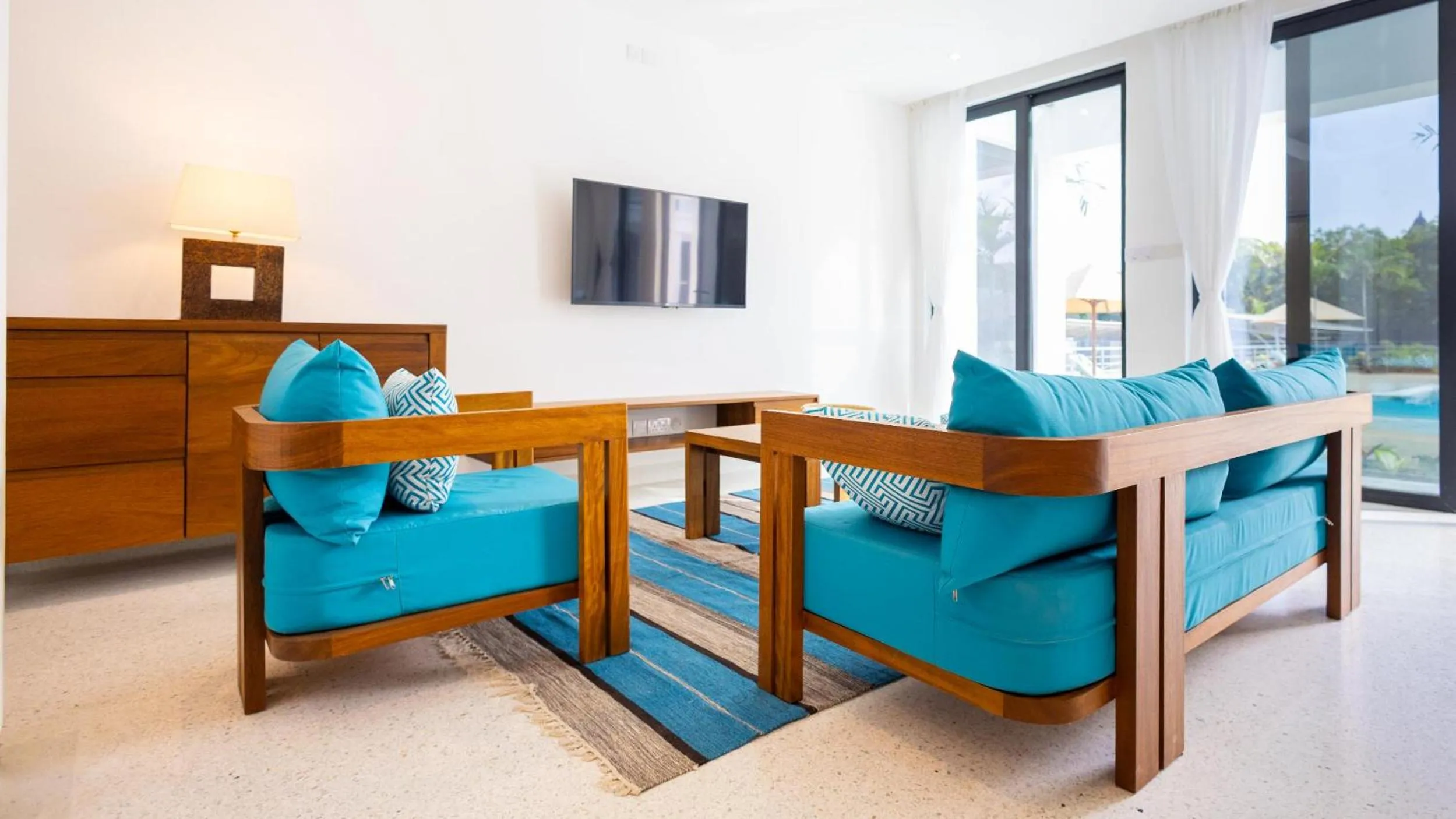 Communal lounge/ TV room in Amkia Villas Diani