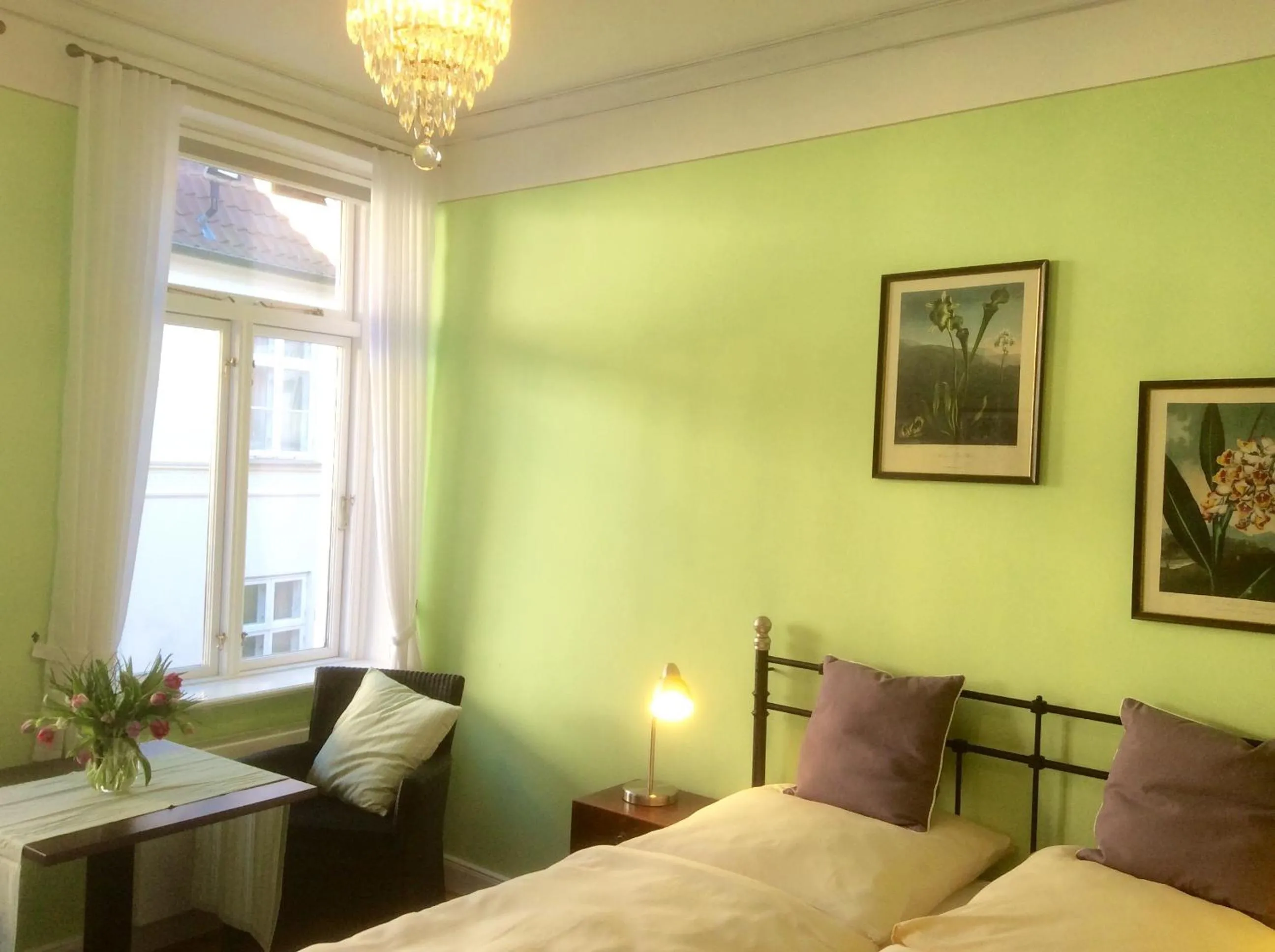 Photo of the whole room, Bed in Hugos Haus & Berthas Haus