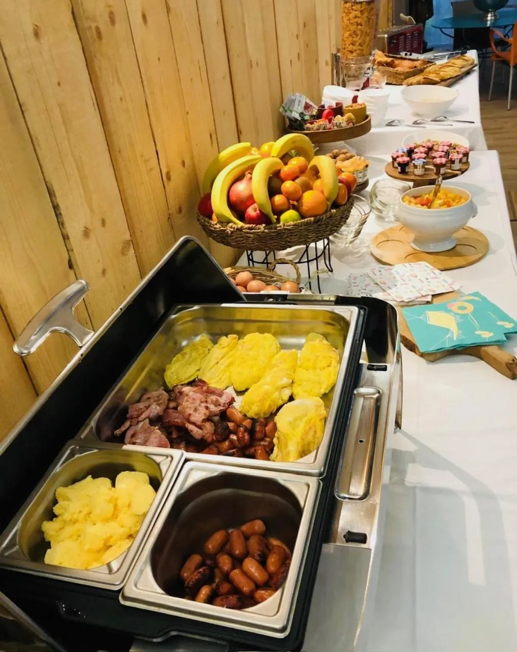 Restaurant/places to eat in Marina Hôtel Club