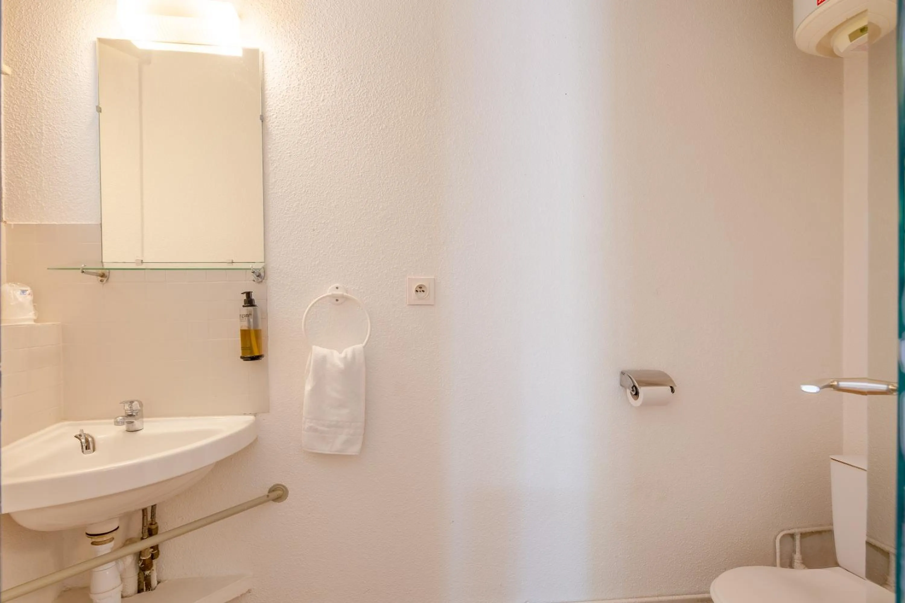 Bathroom in Marina Hôtel Club