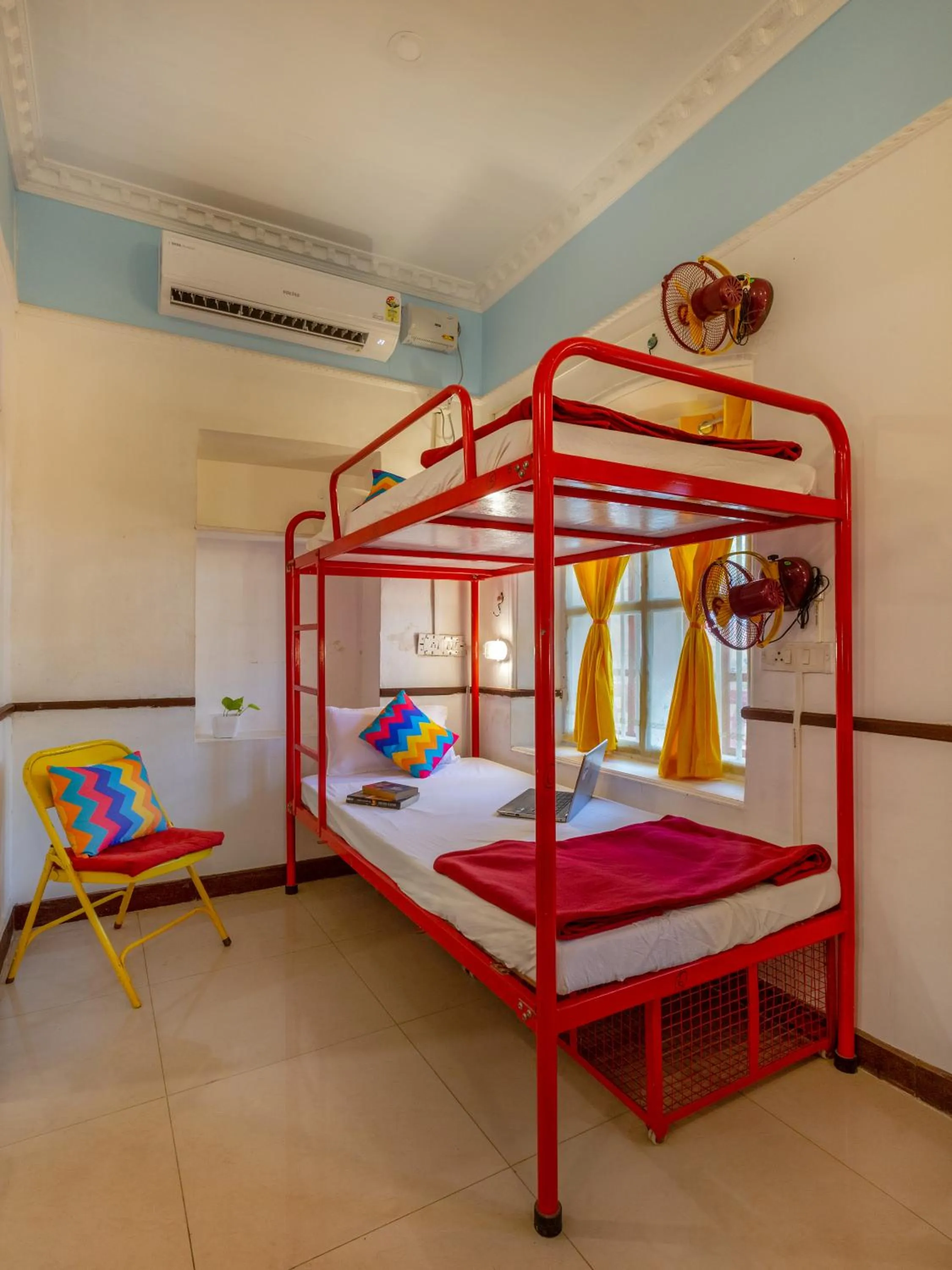 bunk bed in goSTOPS Lite Kochi