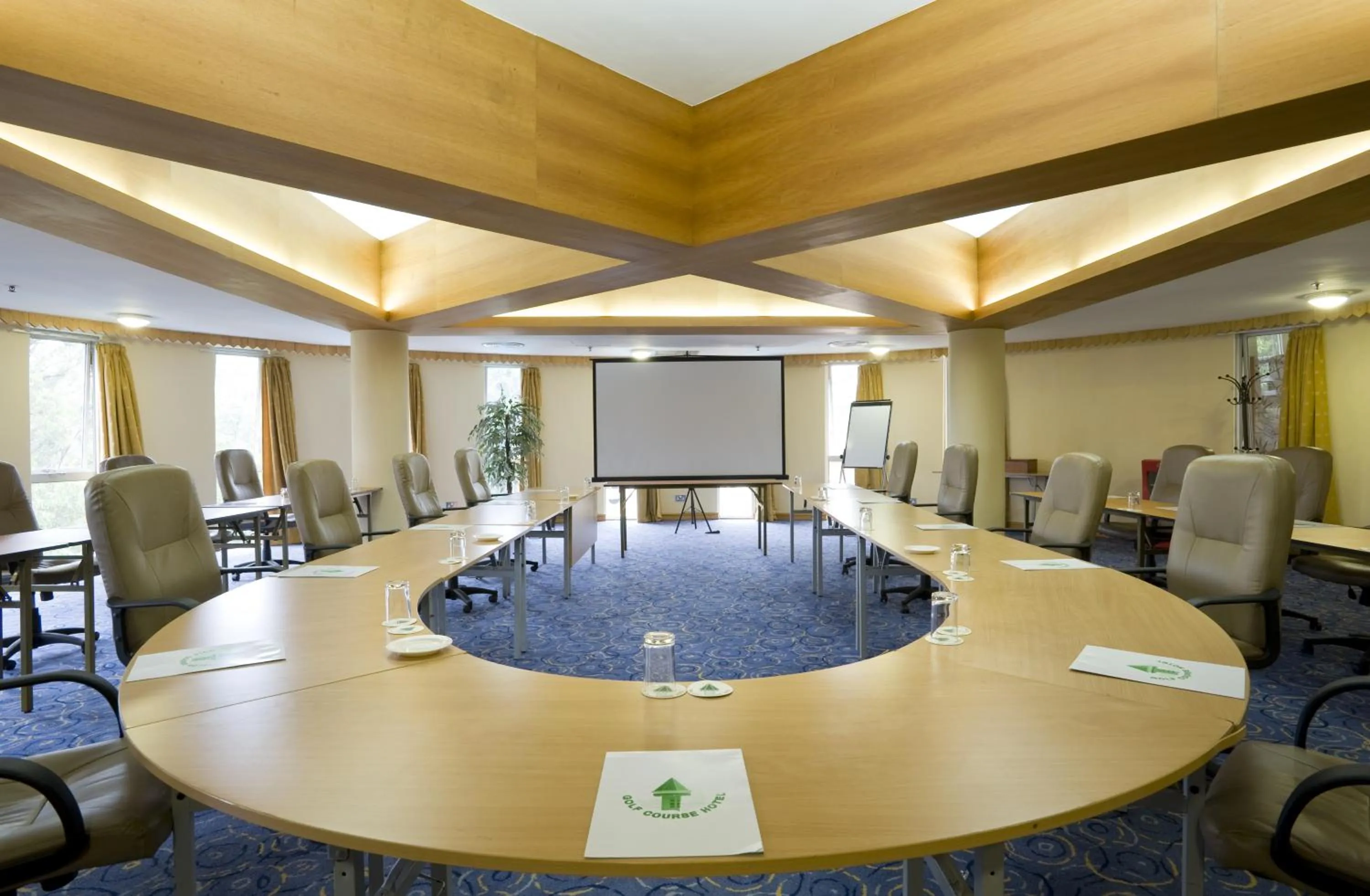 Business facilities in Golf Course Hotel