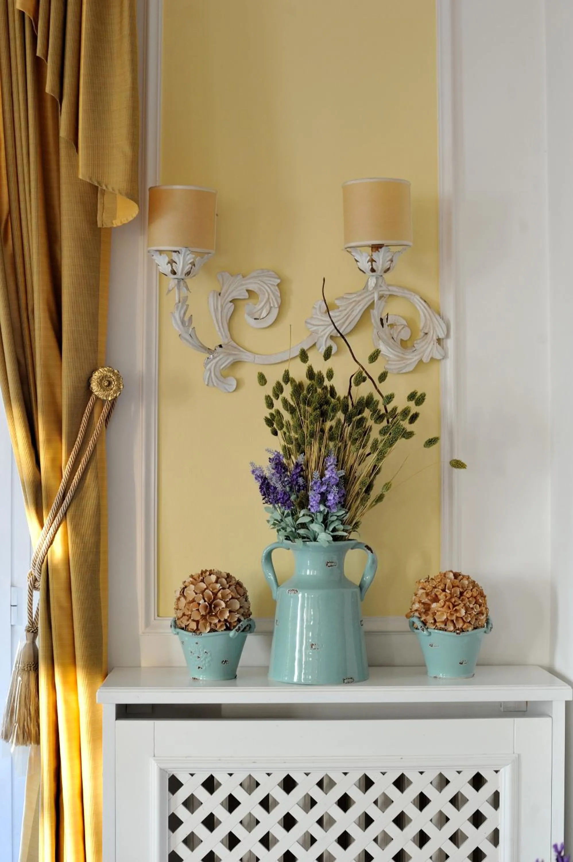 Restaurant/places to eat in Lolli Palace Hotel