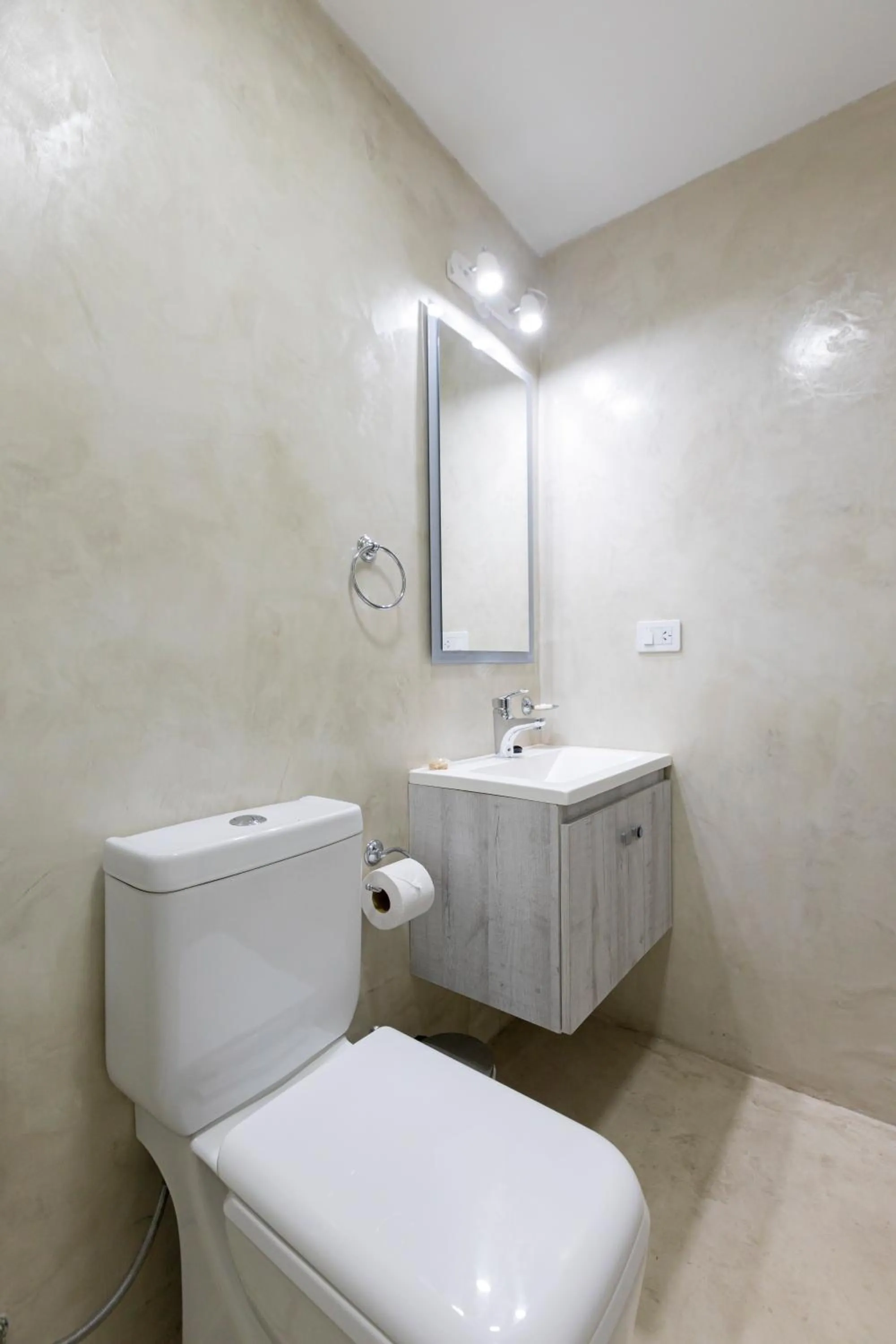 Bathroom in Gugasuites