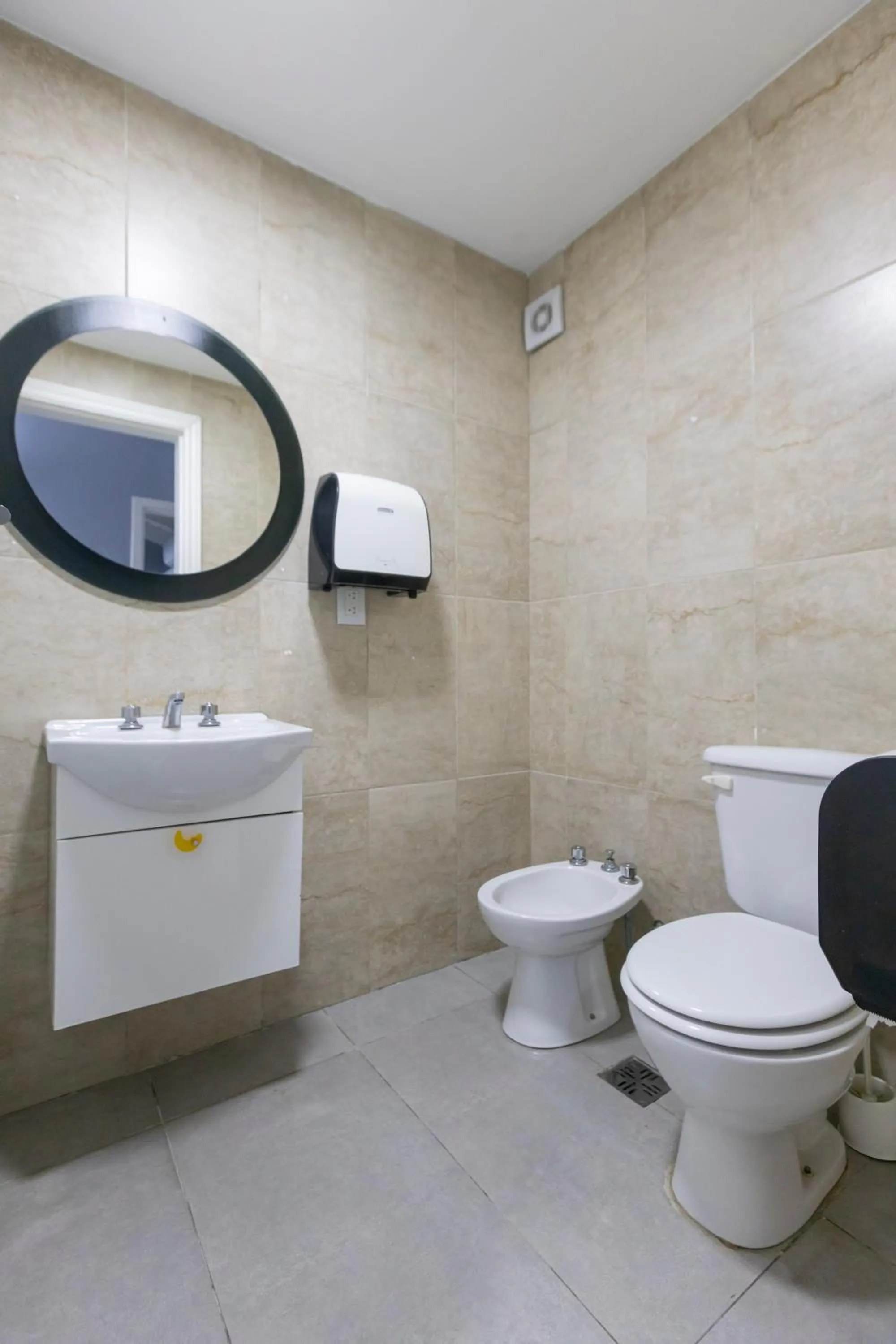 Bathroom in Gugasuites