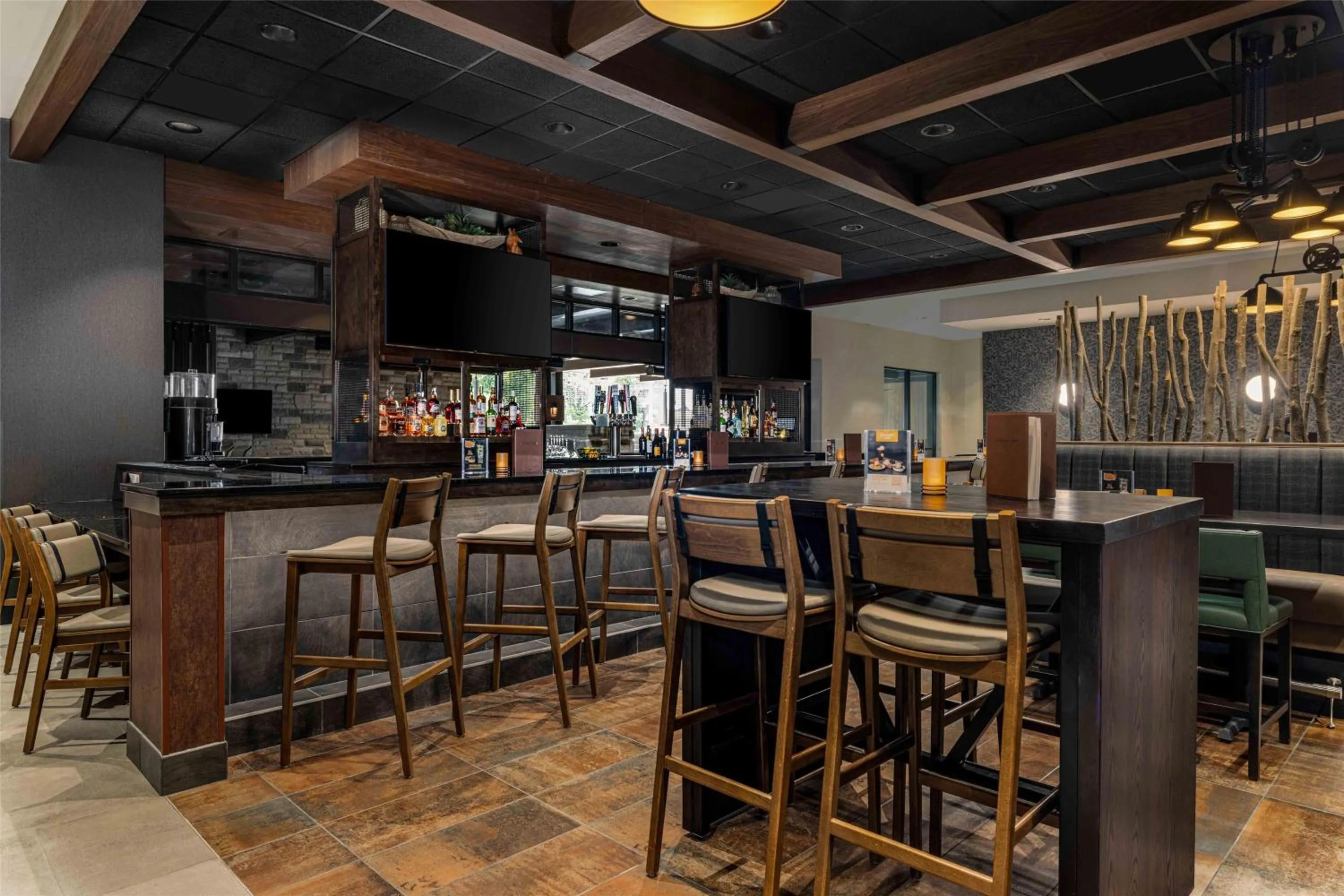 Lounge or bar in Drury Plaza Hotel Pigeon Forge