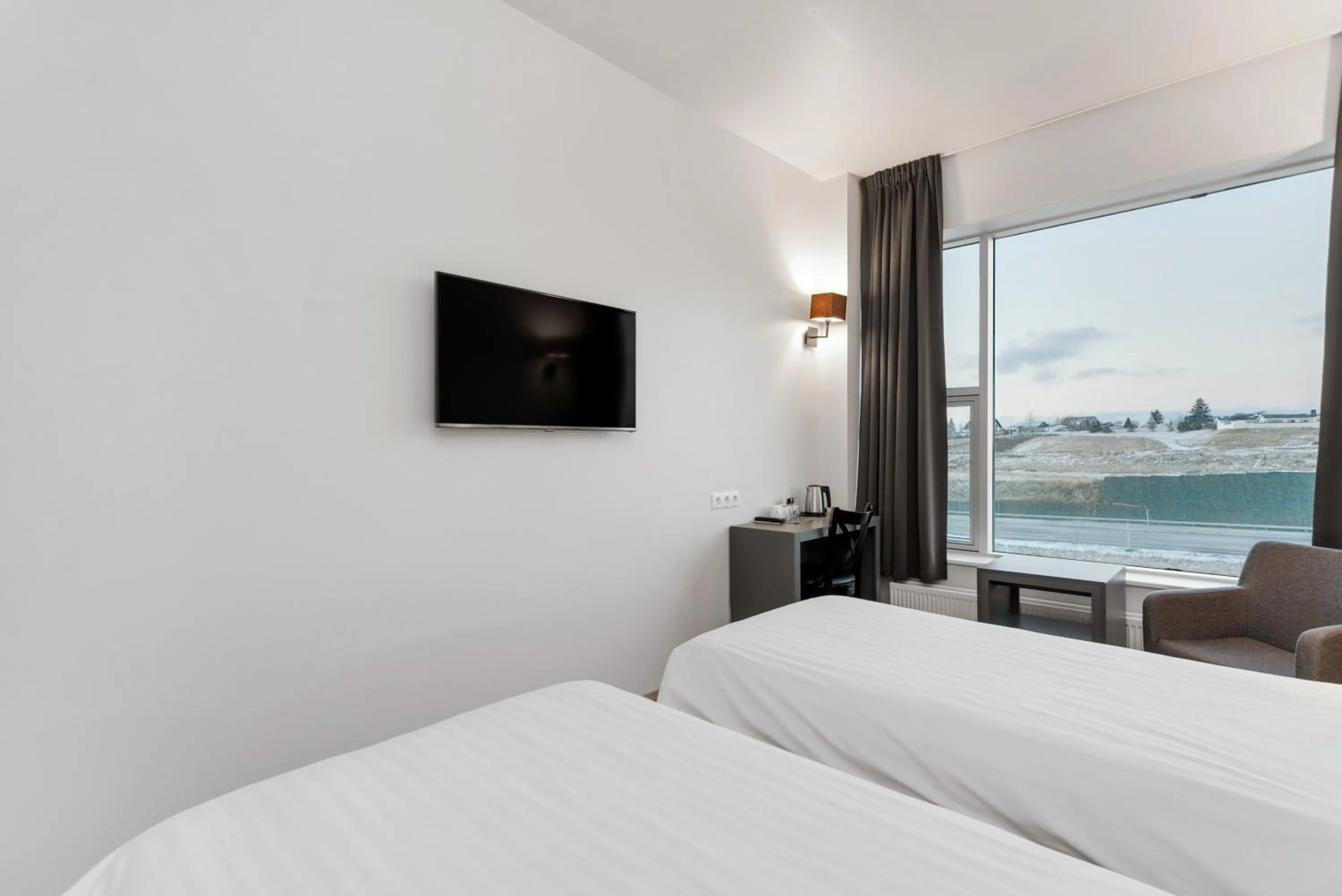 Bedroom, Bed in Hotel Vellir