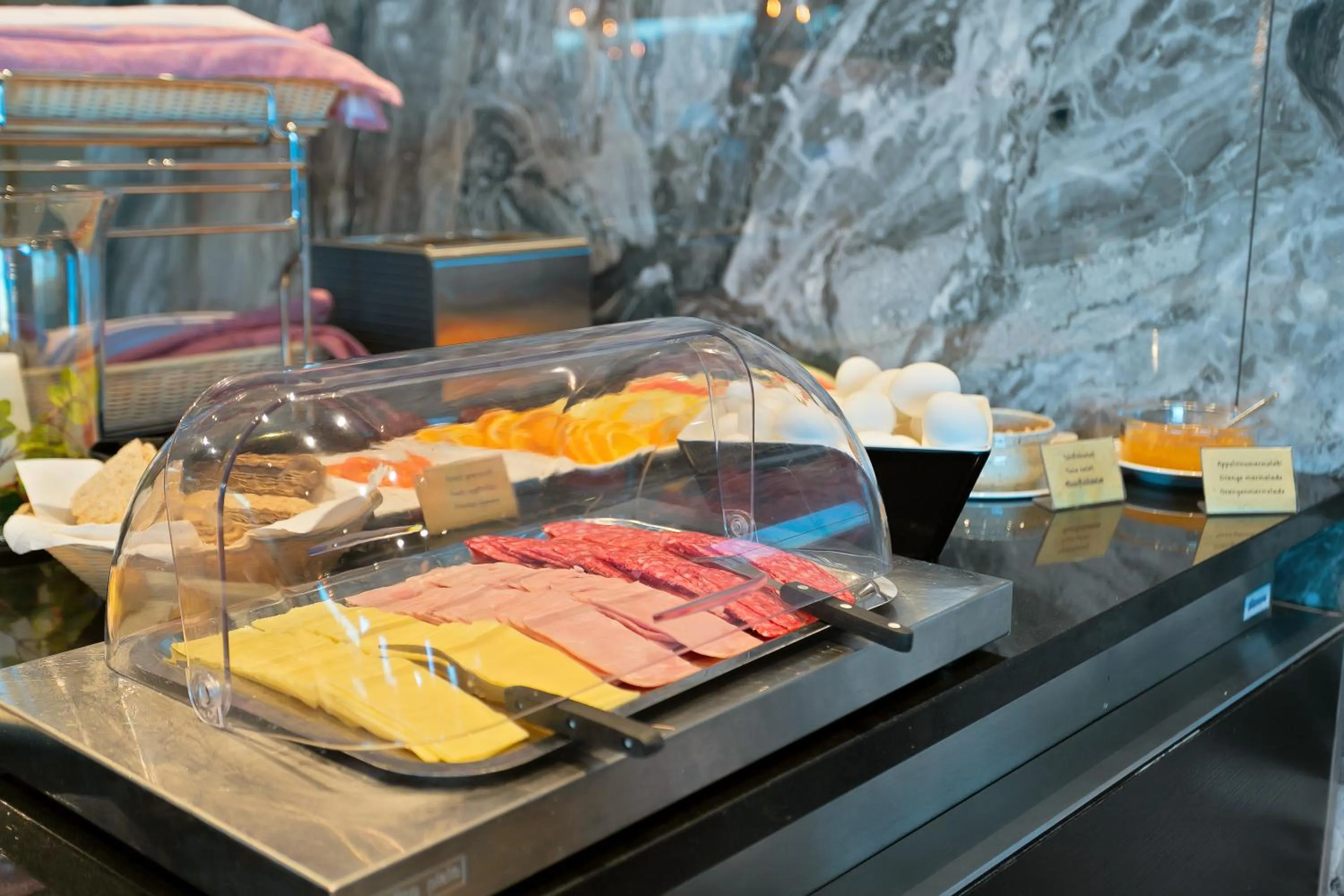 Breakfast in Hotel Vellir