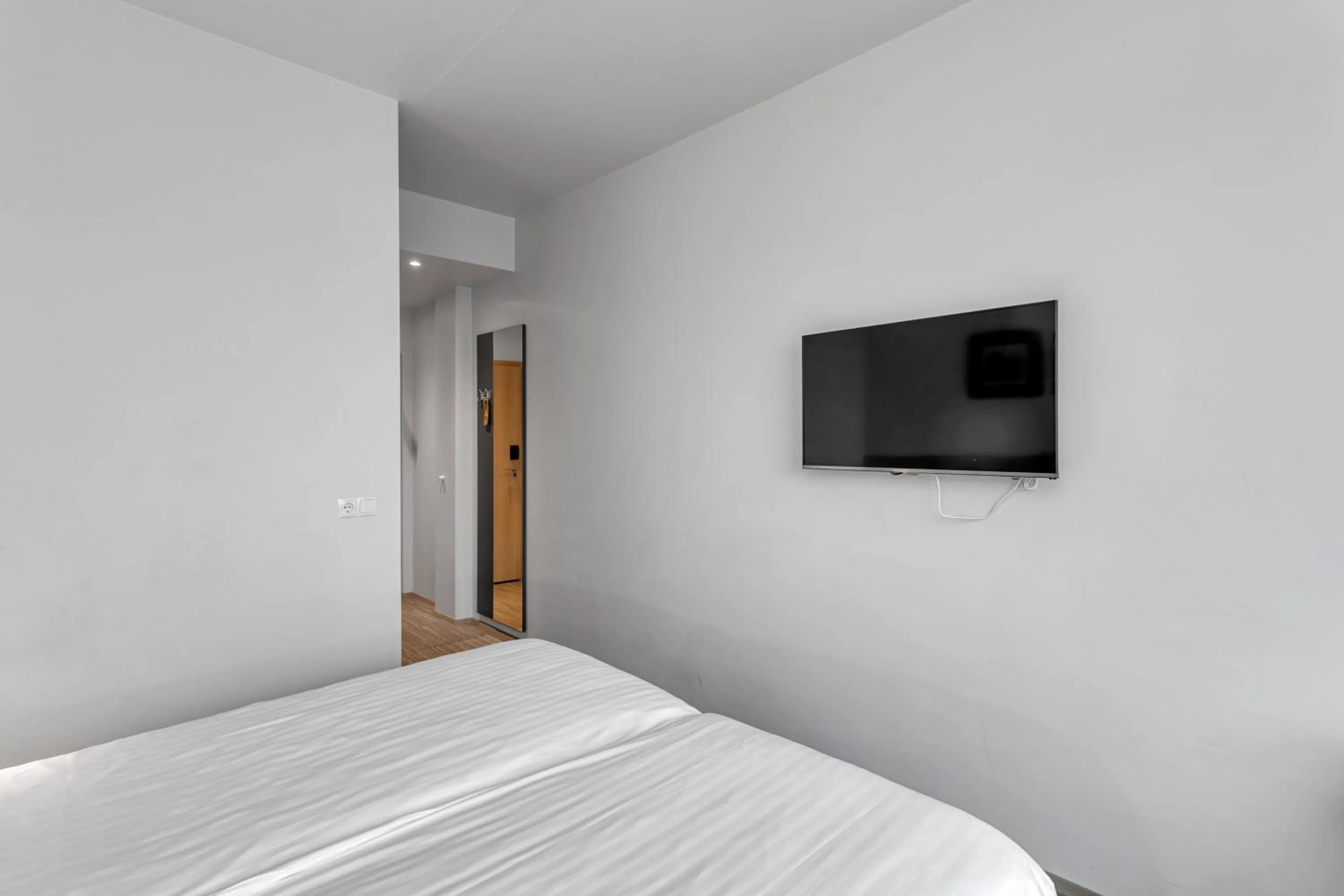 Bedroom, Bed in Hotel Vellir