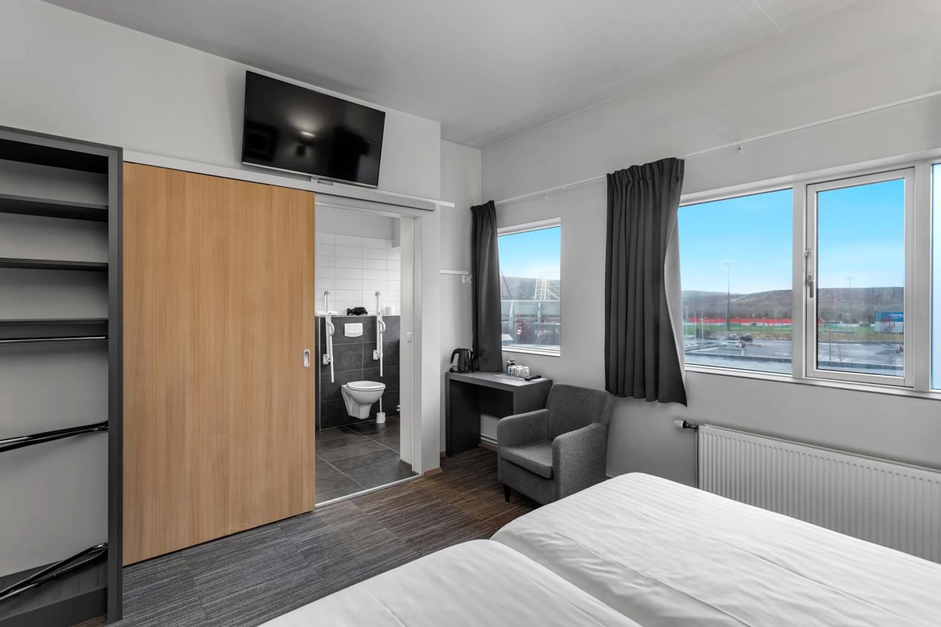 Photo of the whole room, Bed in Hotel Vellir