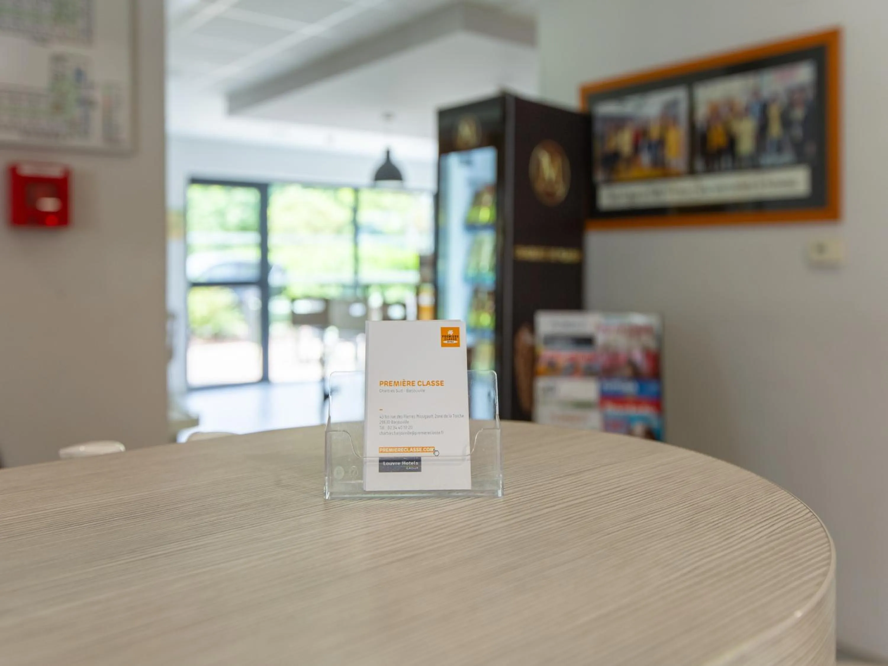 Lobby or reception in Première Classe Chartres Sud - Barjouville