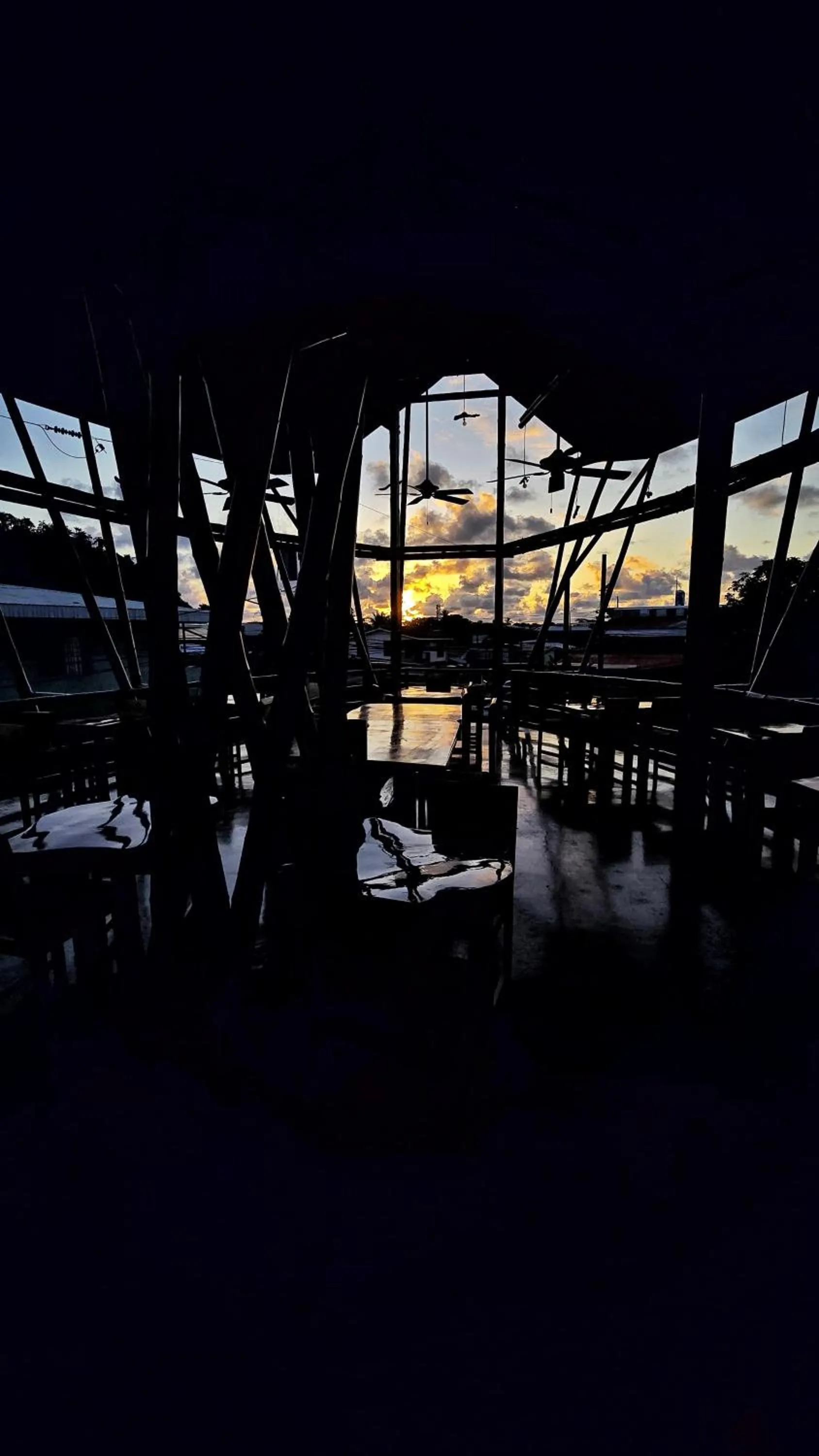 Bonding Coffee Roaster Café & Hotel