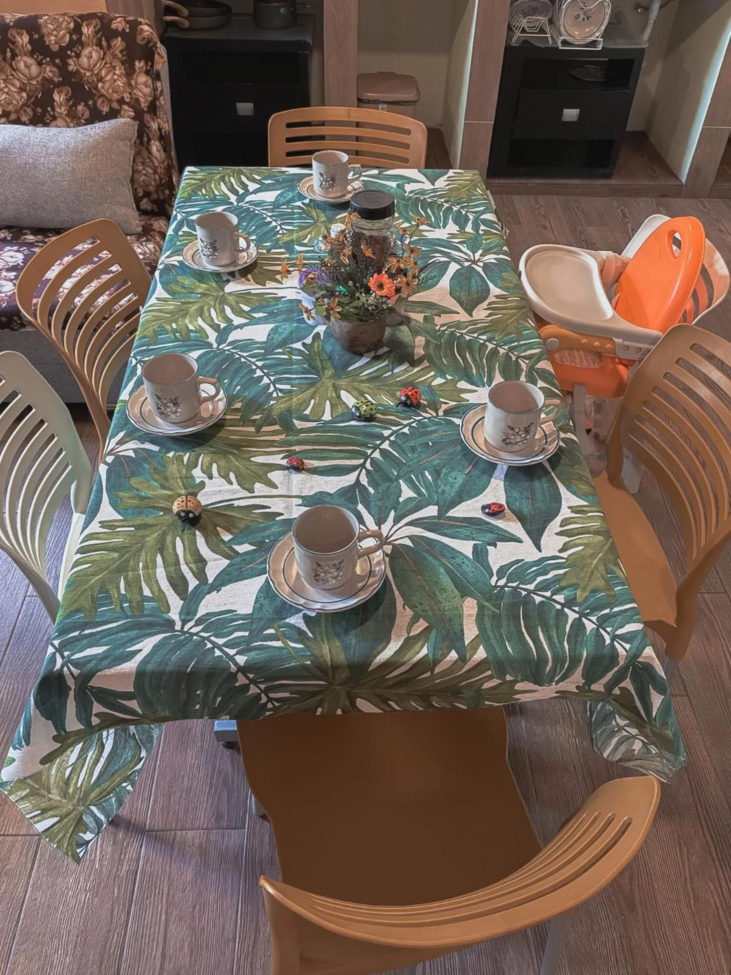 Dining area in SiempreViva Hospedaje By GEstores