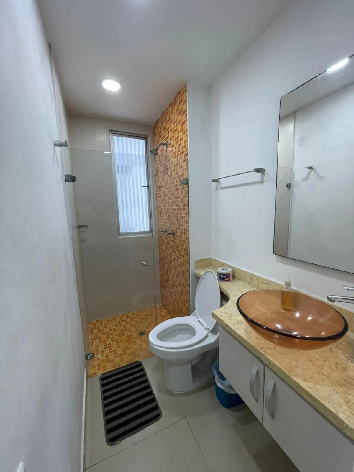 Shower in Apartamentos frente al Mar