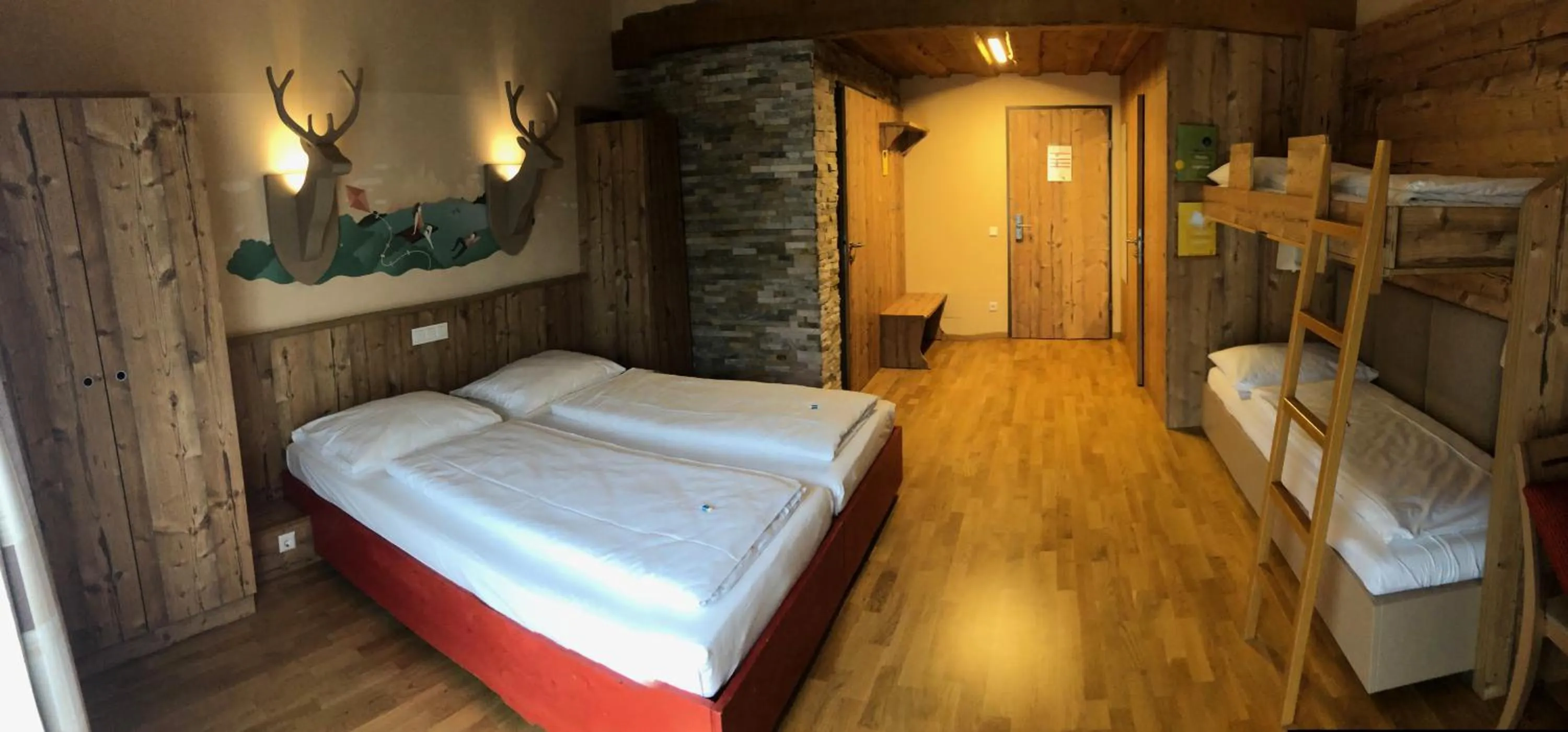Quadruple Room in JUFA Hotel Annaberg