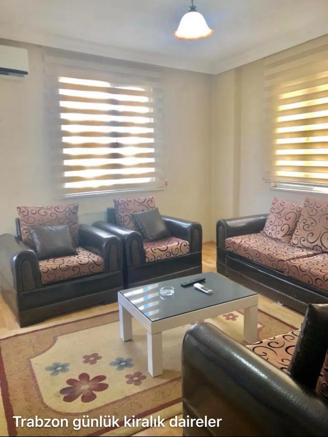 Seating area in Kuzey suite home