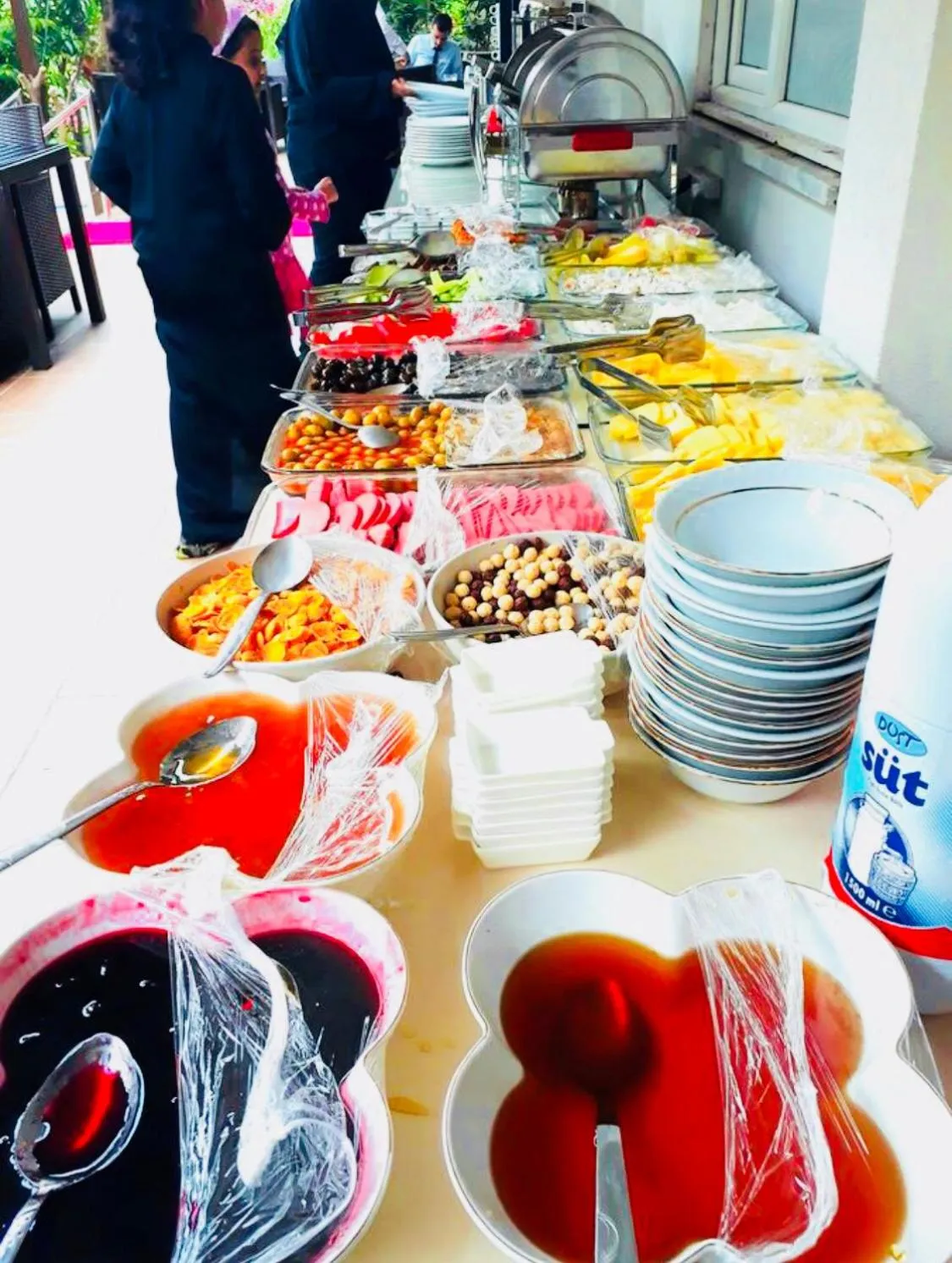 Restaurant/places to eat in Kuzey suite home