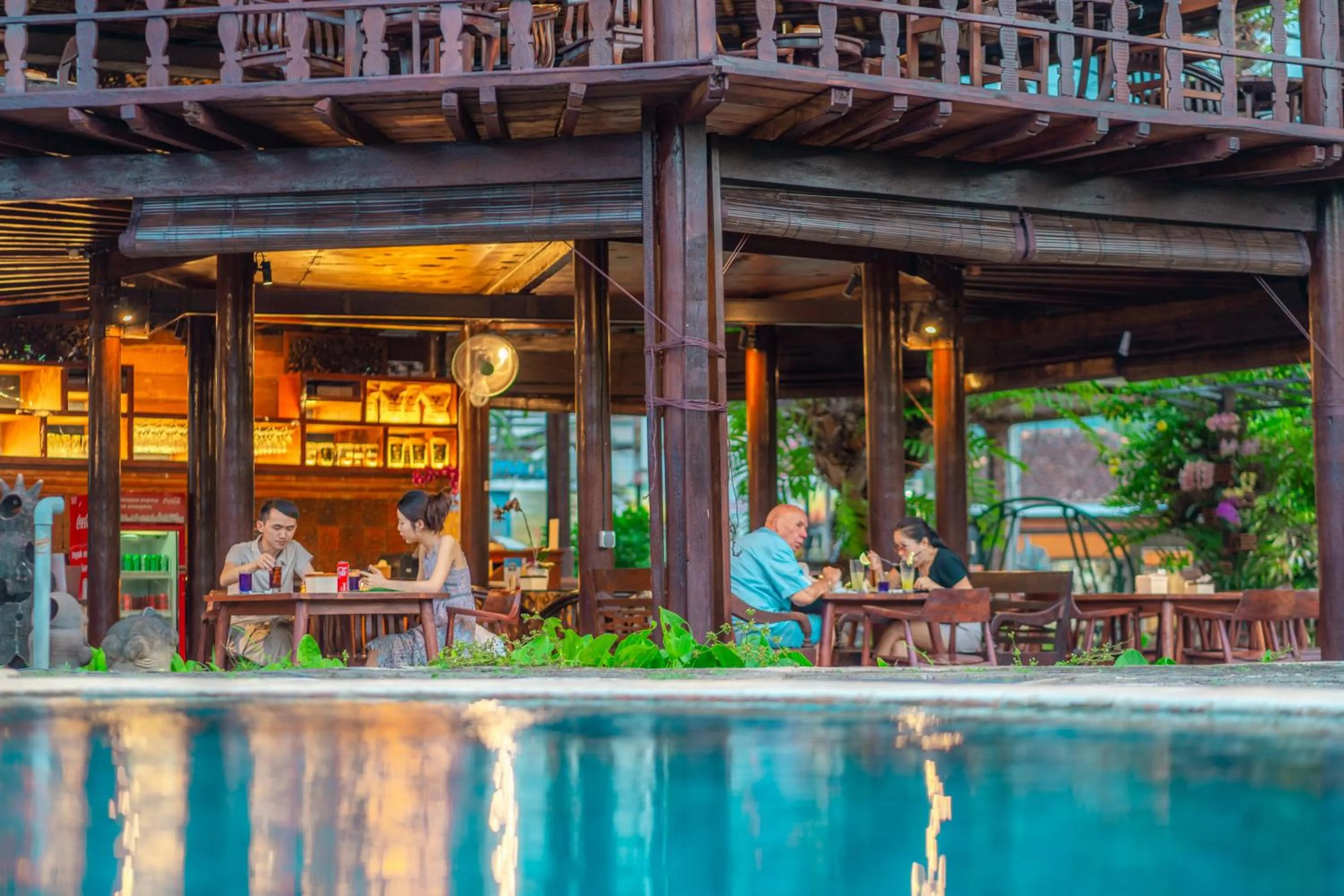 Restaurant/places to eat in The Central Lovina Hotel & Restaurant