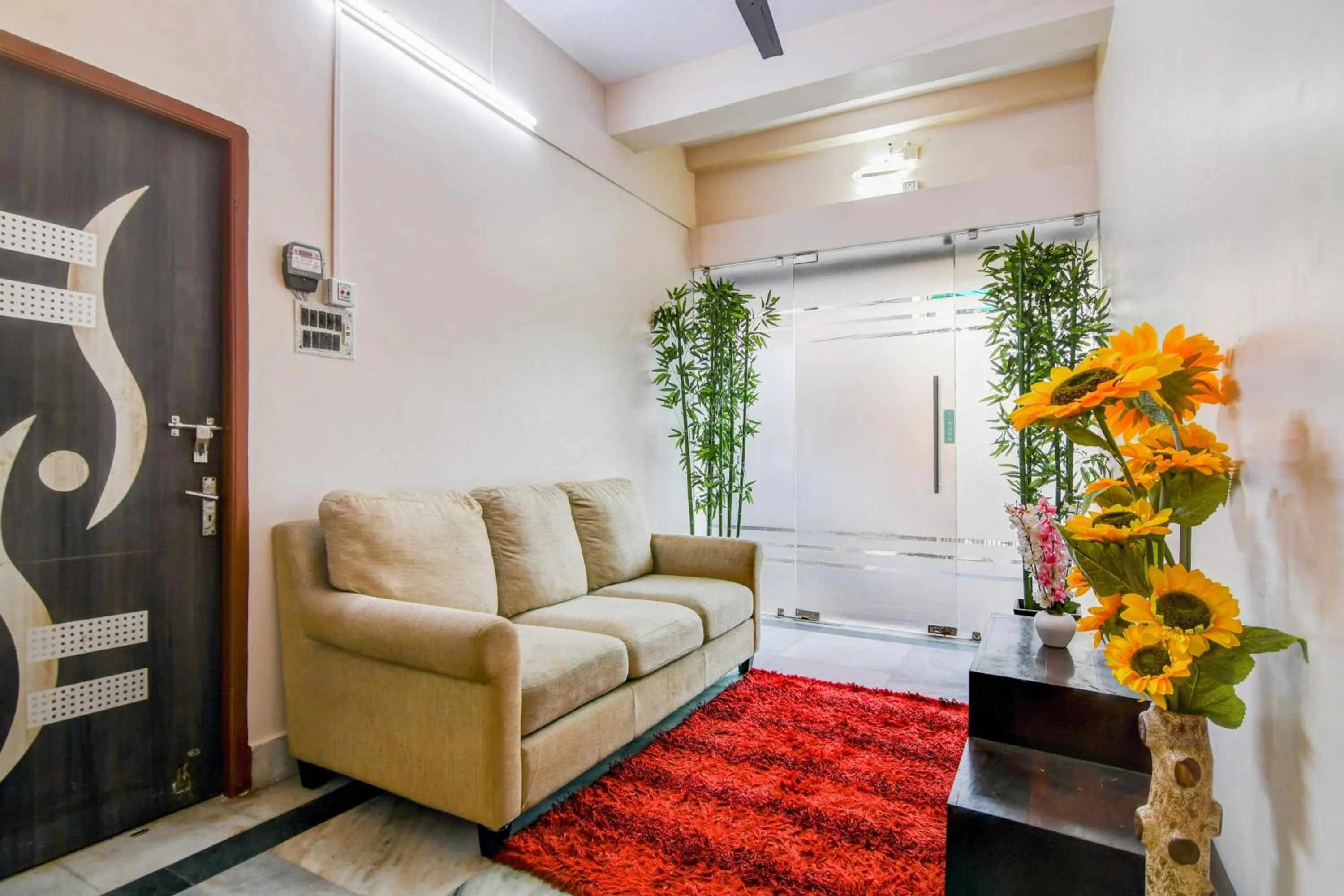 Lobby or reception in Super Hotel O Jessore Road Kolkata formerly Skyline Serenity