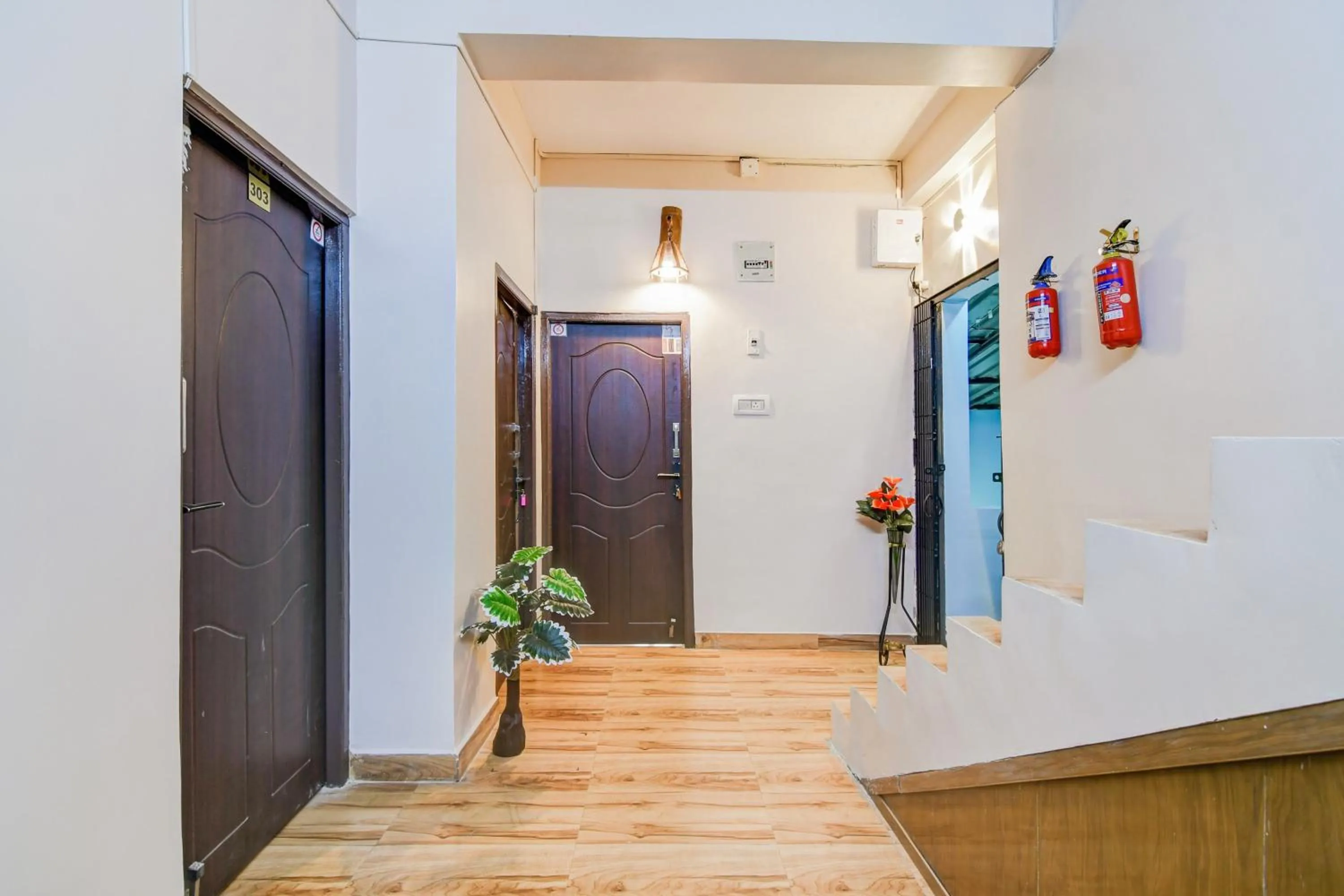 Lobby or reception in Super Hotel O Jessore Road Kolkata formerly Skyline Serenity