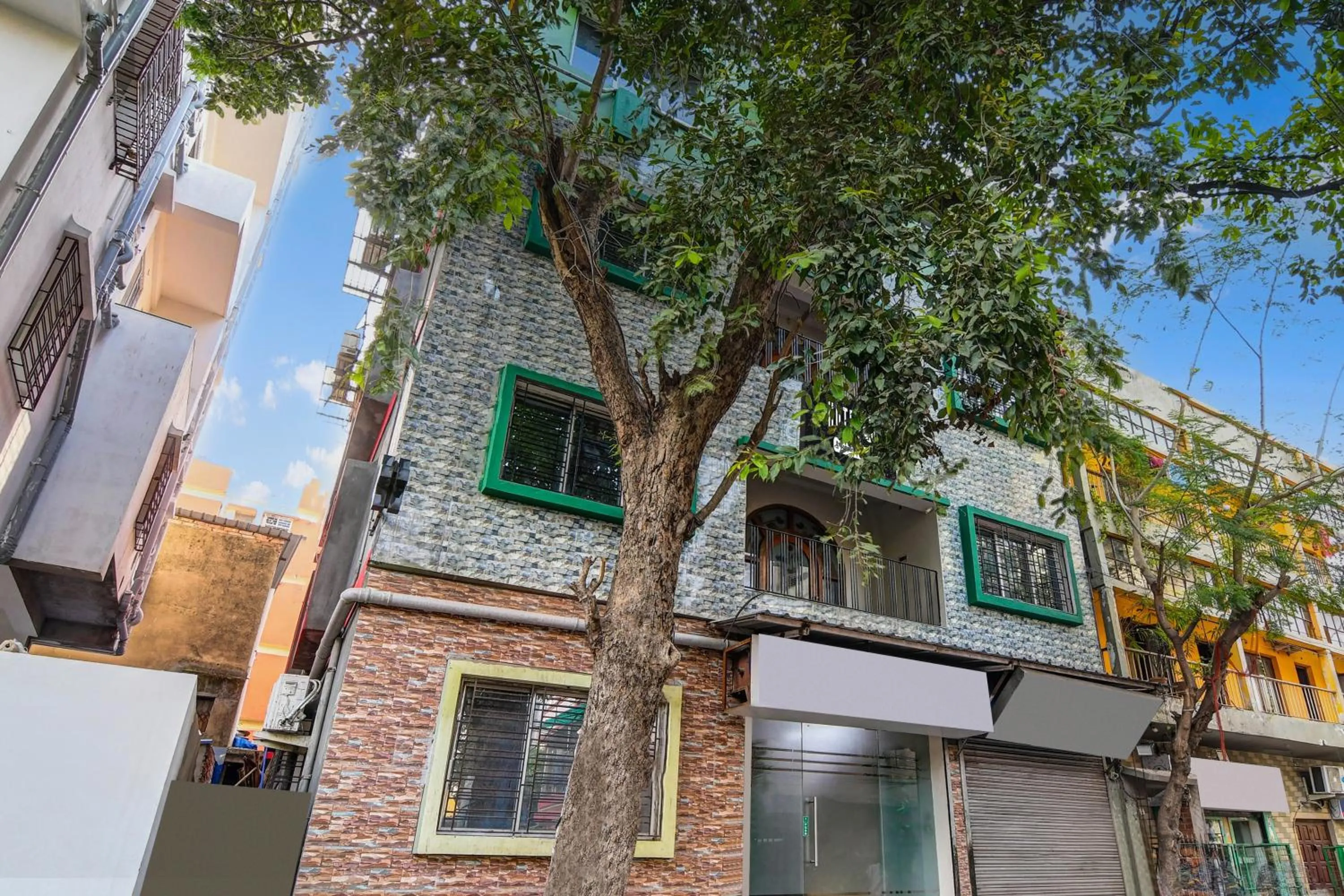 Facade/entrance in Super Hotel O Jessore Road Kolkata formerly Skyline Serenity