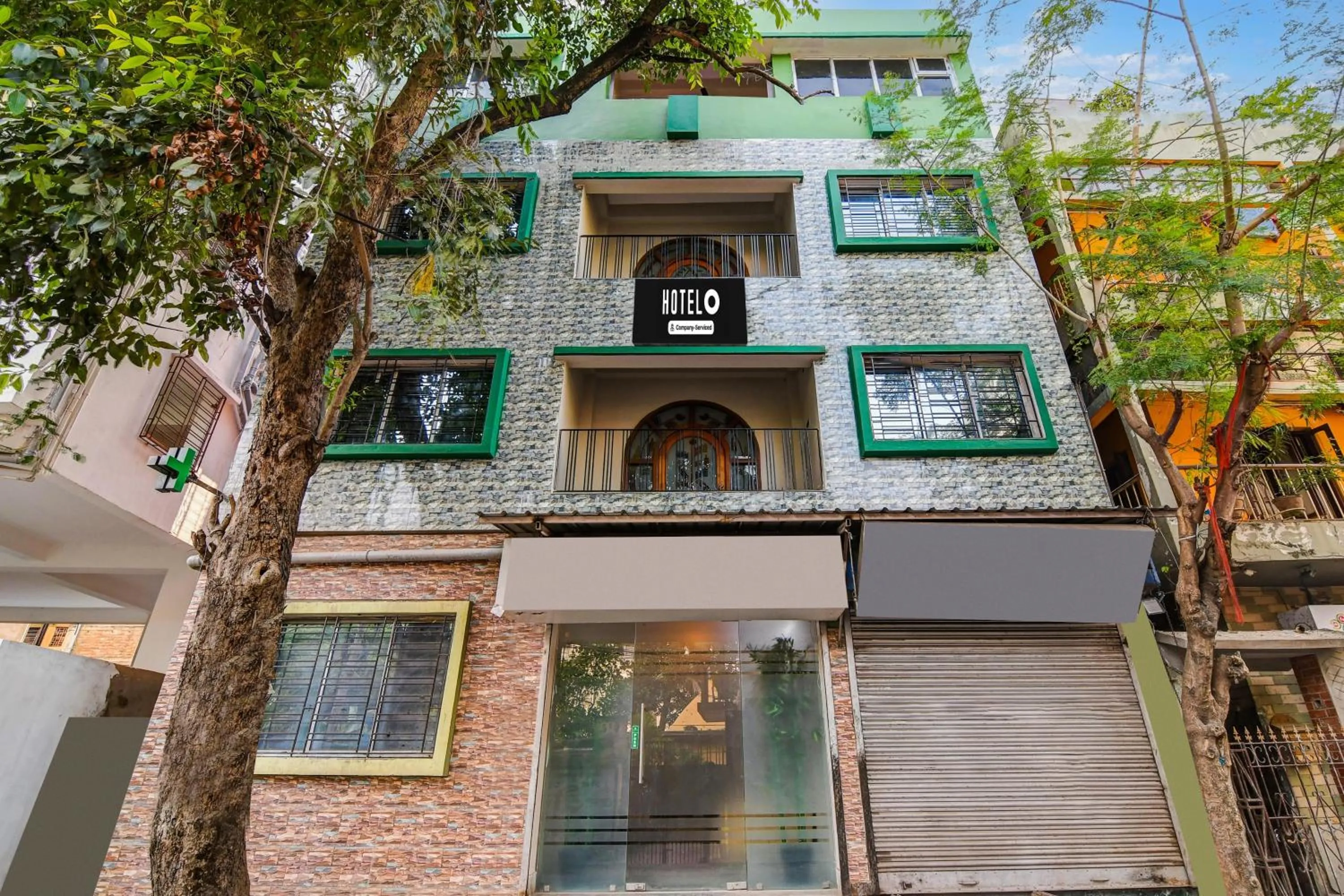 Facade/entrance in Super Hotel O Jessore Road Kolkata formerly Skyline Serenity