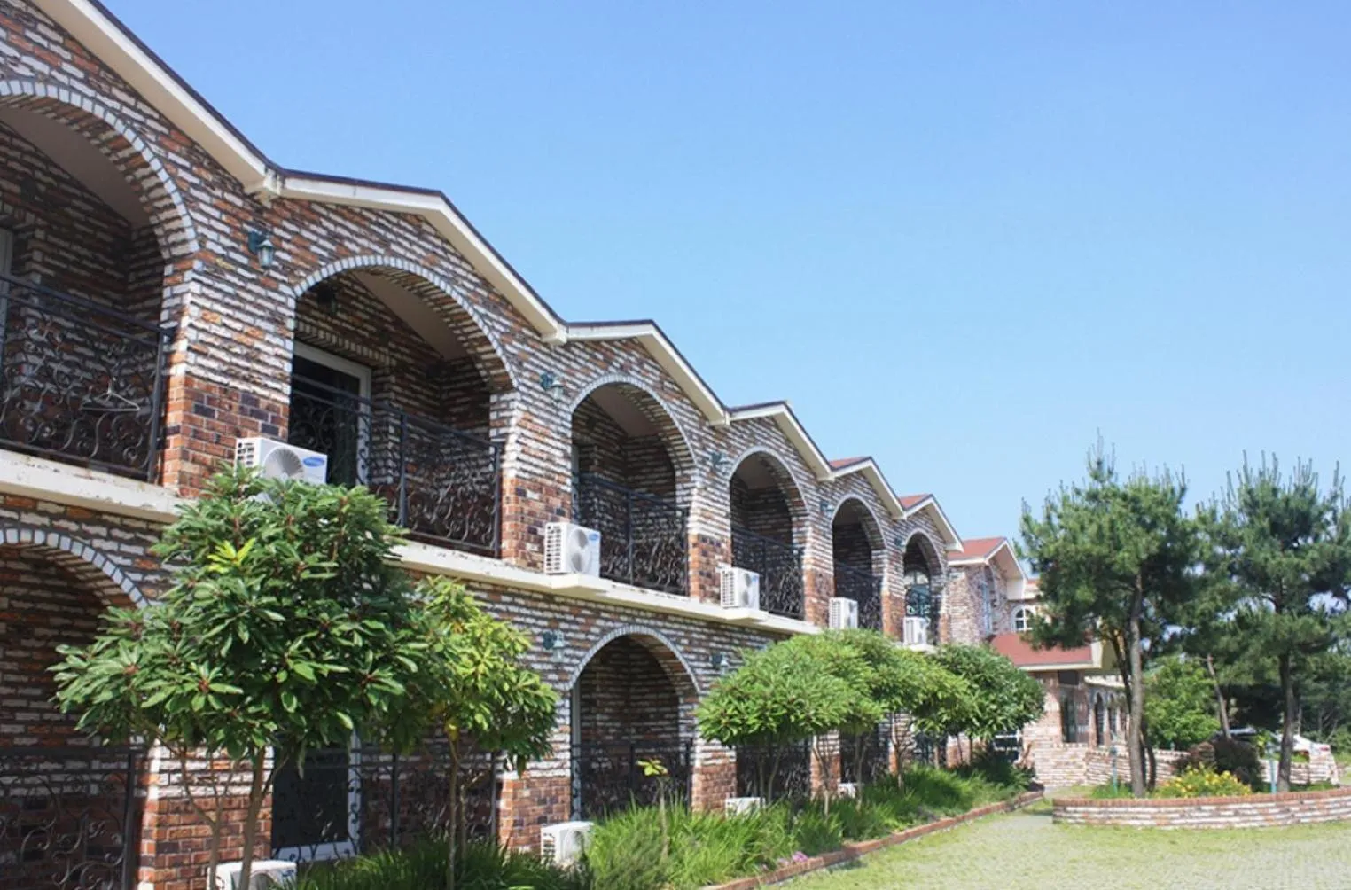 Jeju TS Youth Hostel & Resort