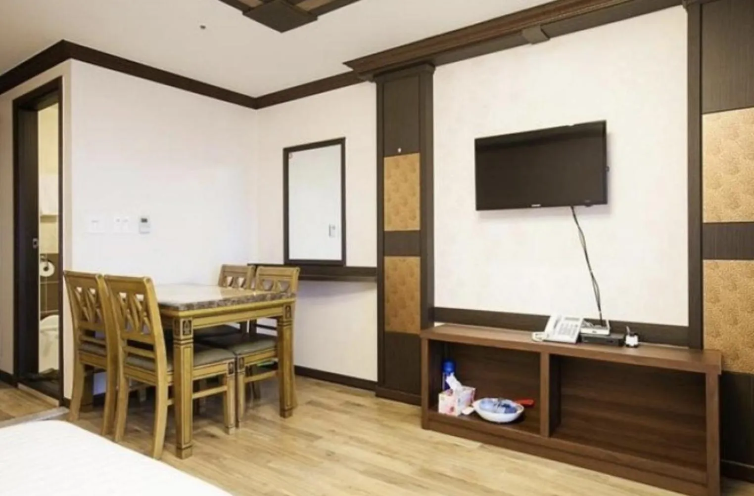 Jeju TS Youth Hostel & Resort