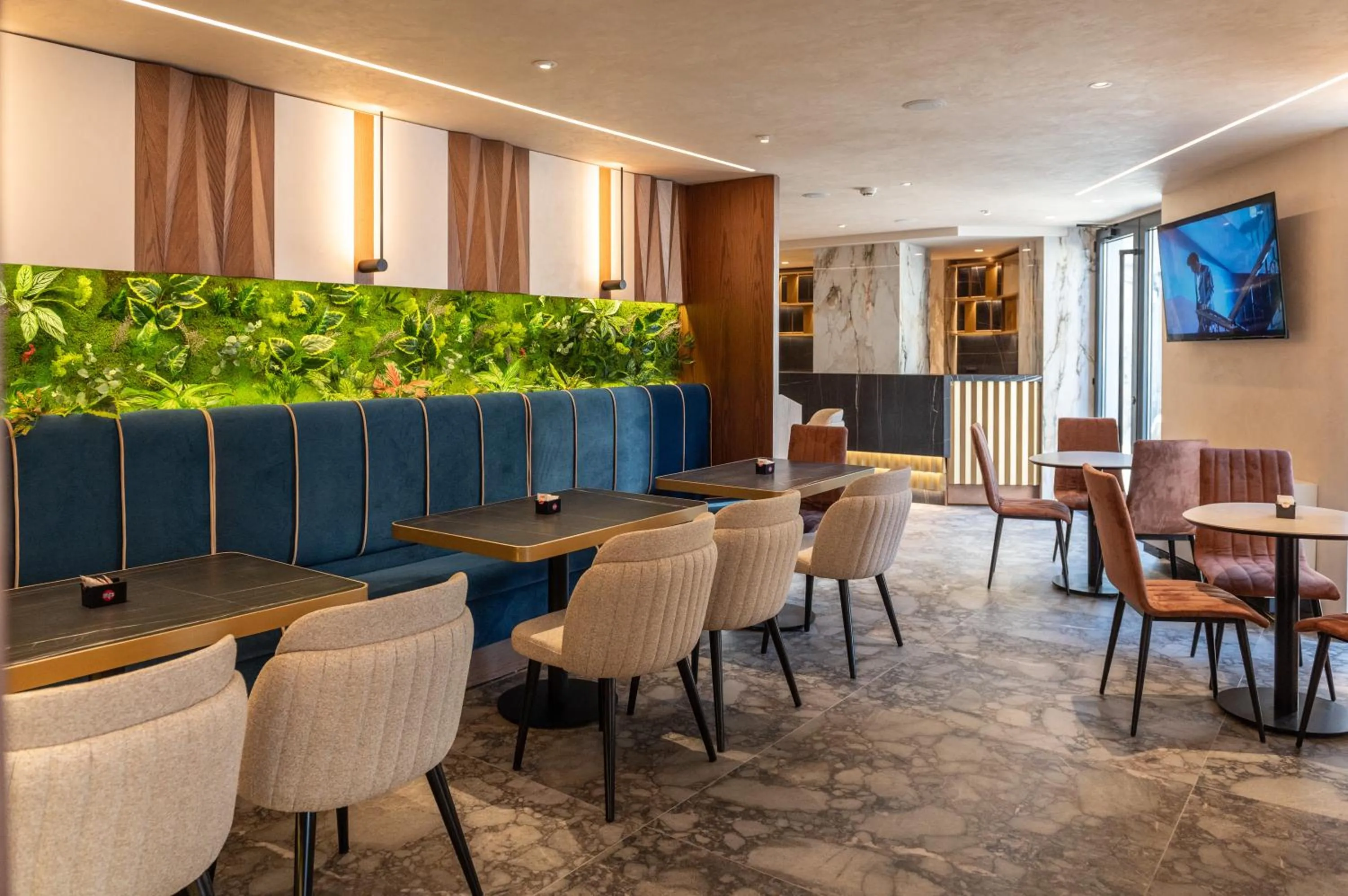 Lounge or bar in Mattis Hotel