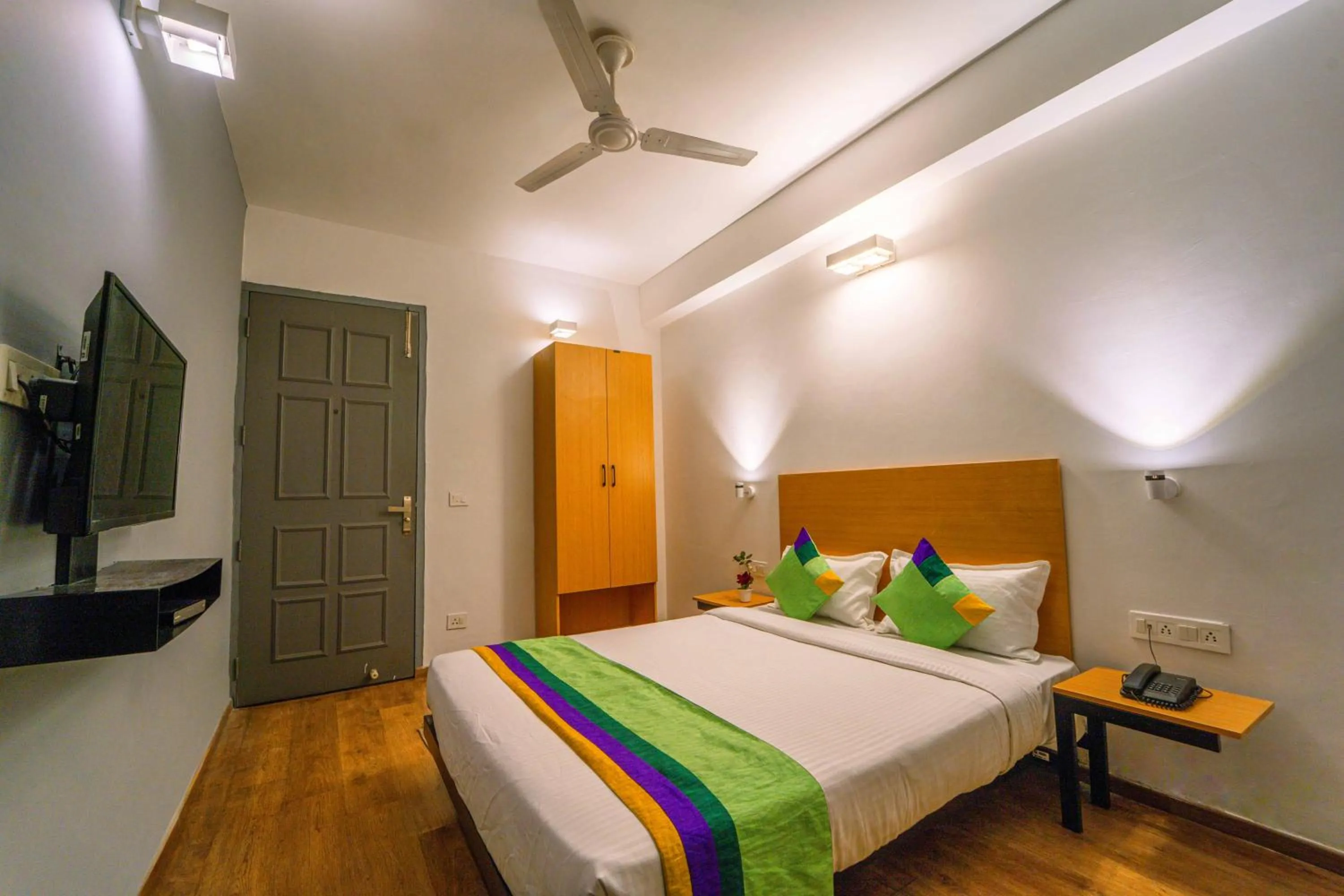 Bedroom, Bed in Treebo Premium Inn