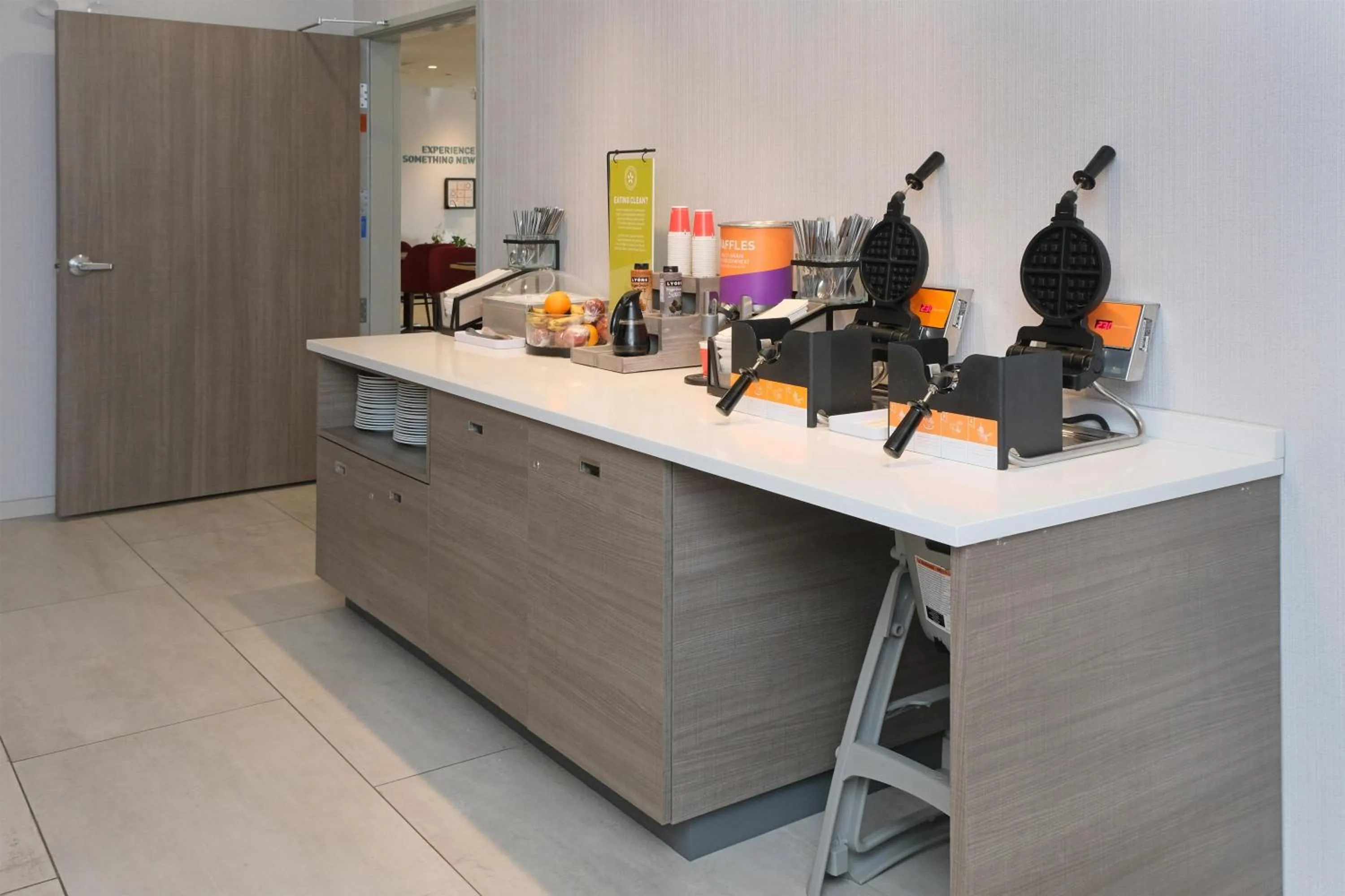 Breakfast in Home2 Suites By Hilton Lima