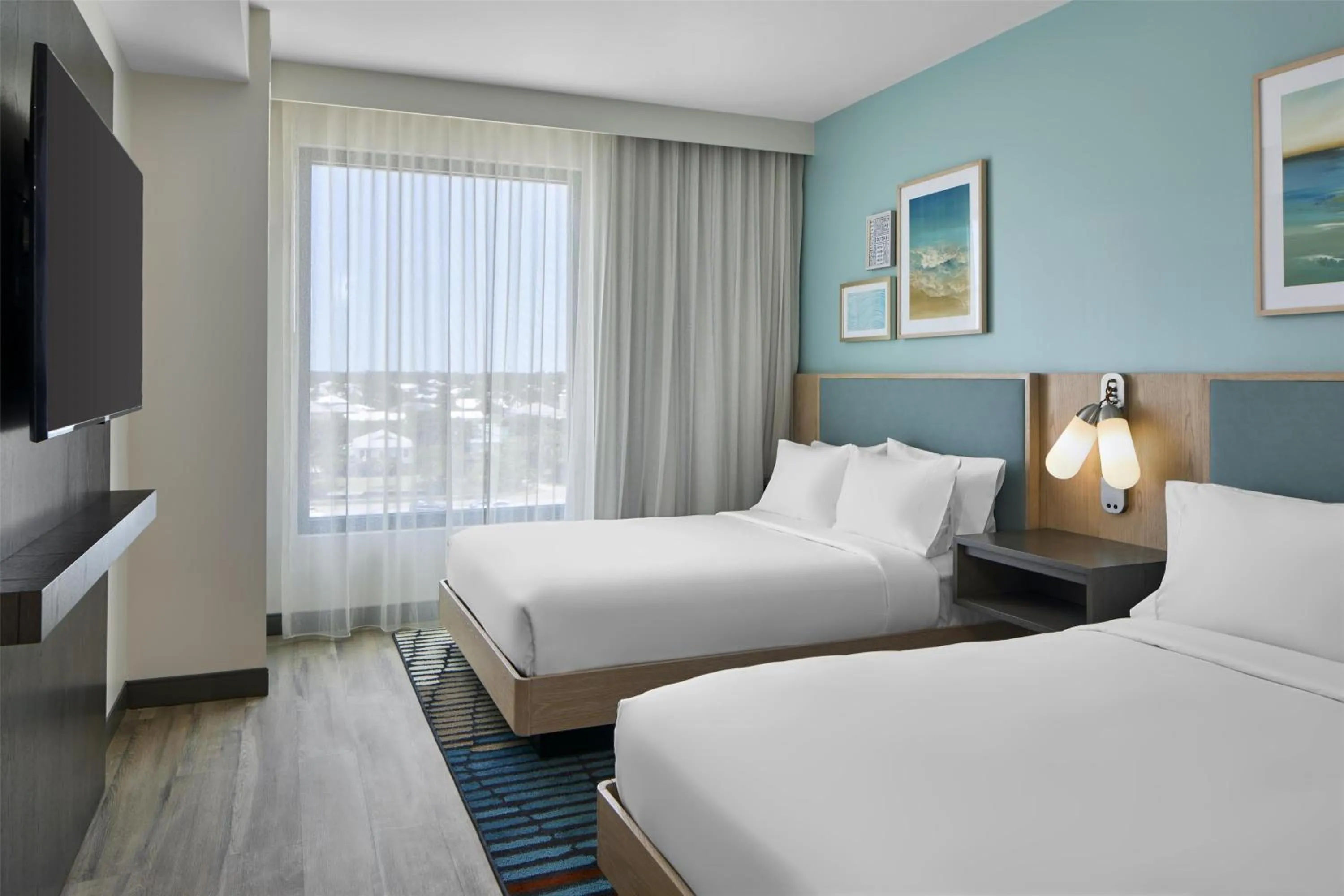 Bed in Embassy Suites By Hilton Gulf Shores Beach Resort