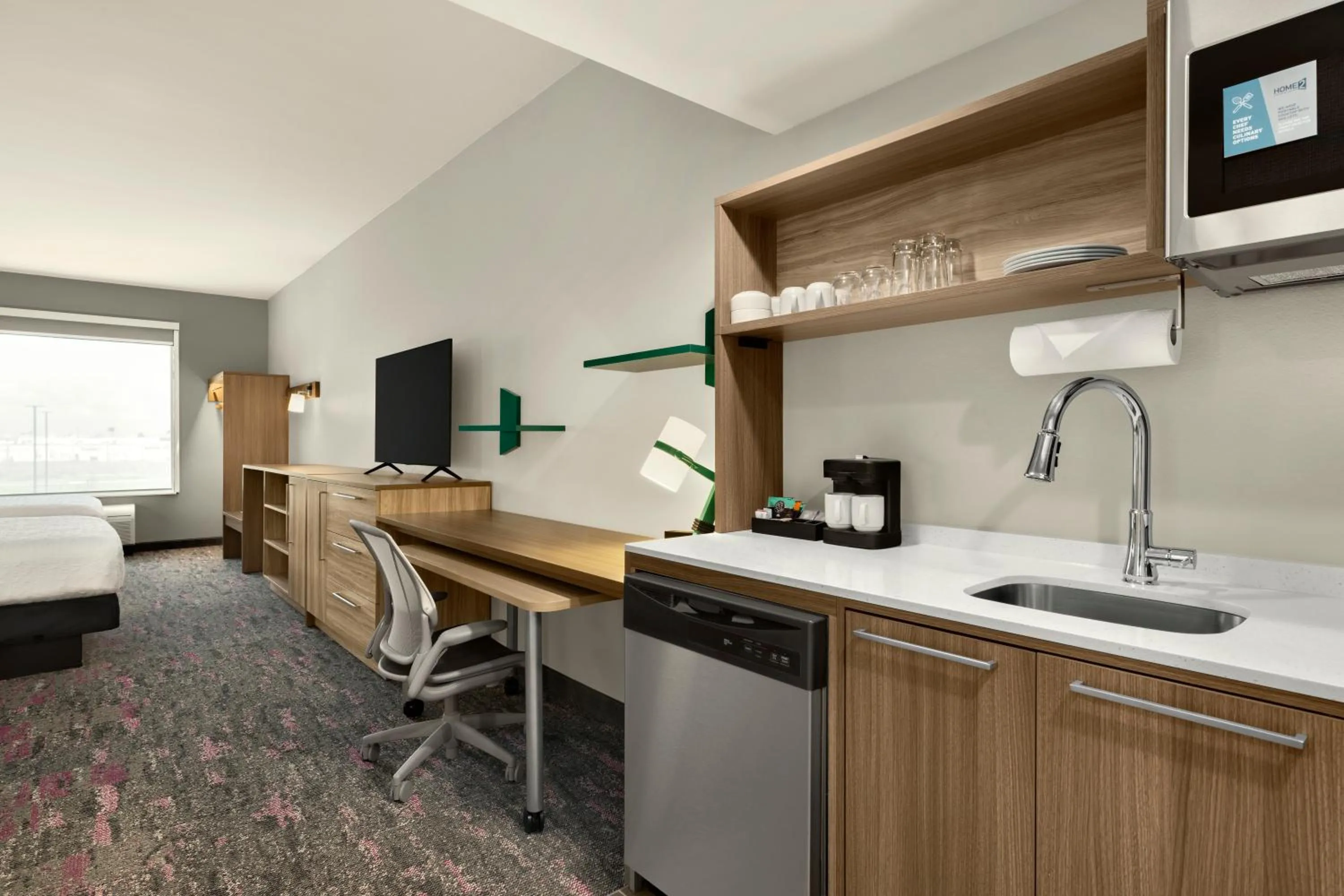 Kitchen or kitchenette in Home2 Suites By Hilton San Juan
