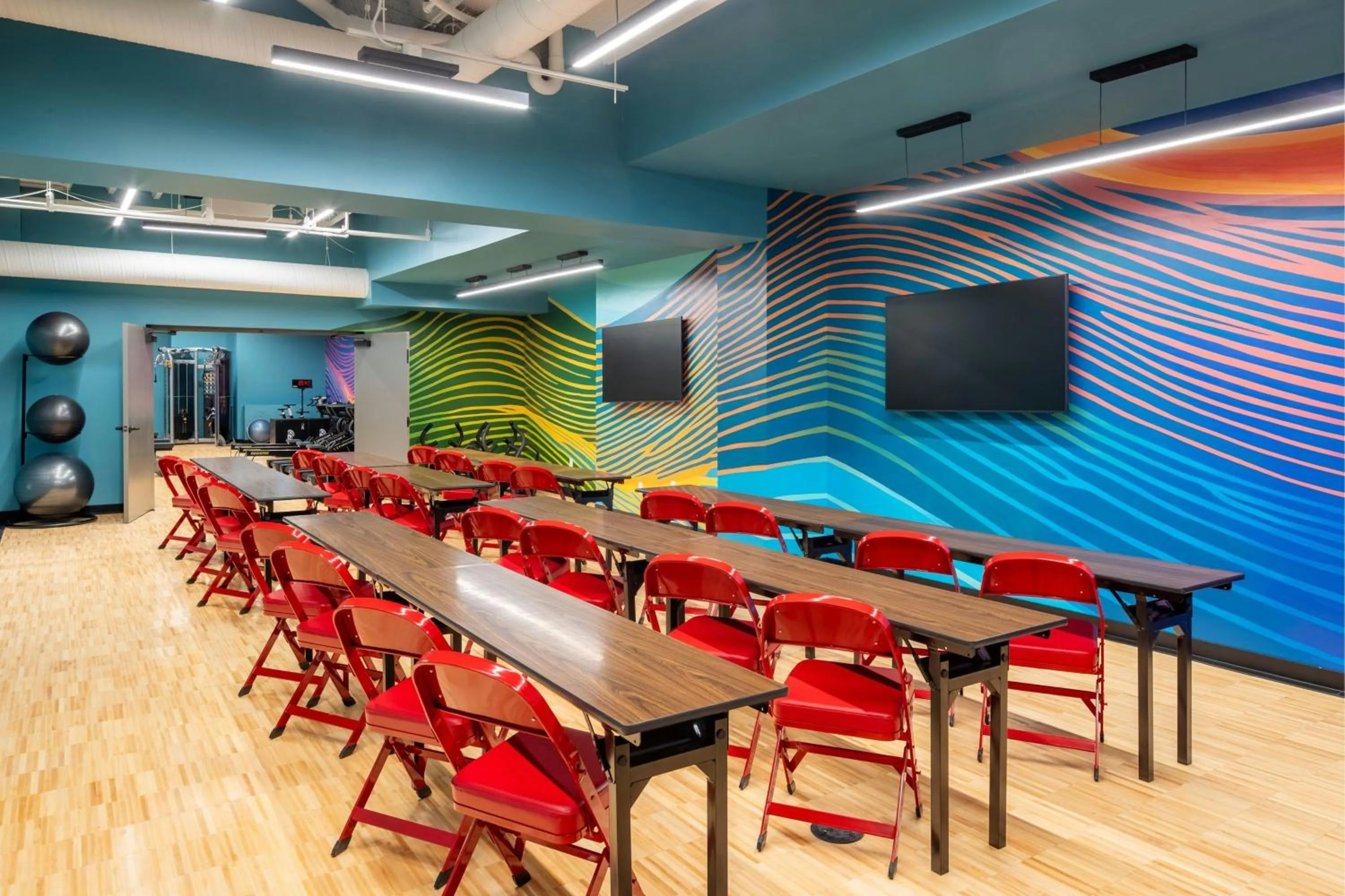Meeting/conference room in Moxy Cincinnati Downtown