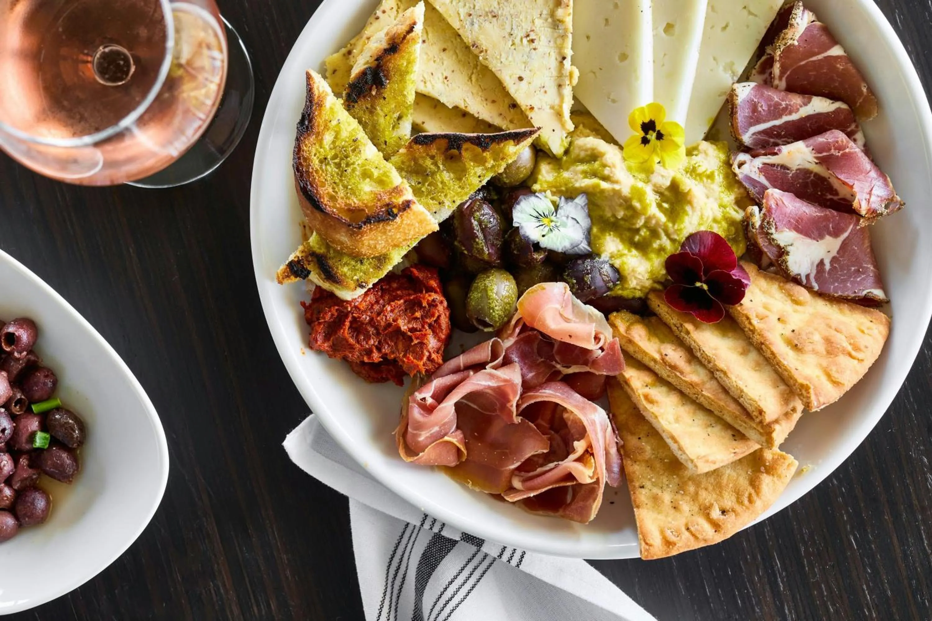 Restaurant/places to eat in AC Hotel Savannah Historic District