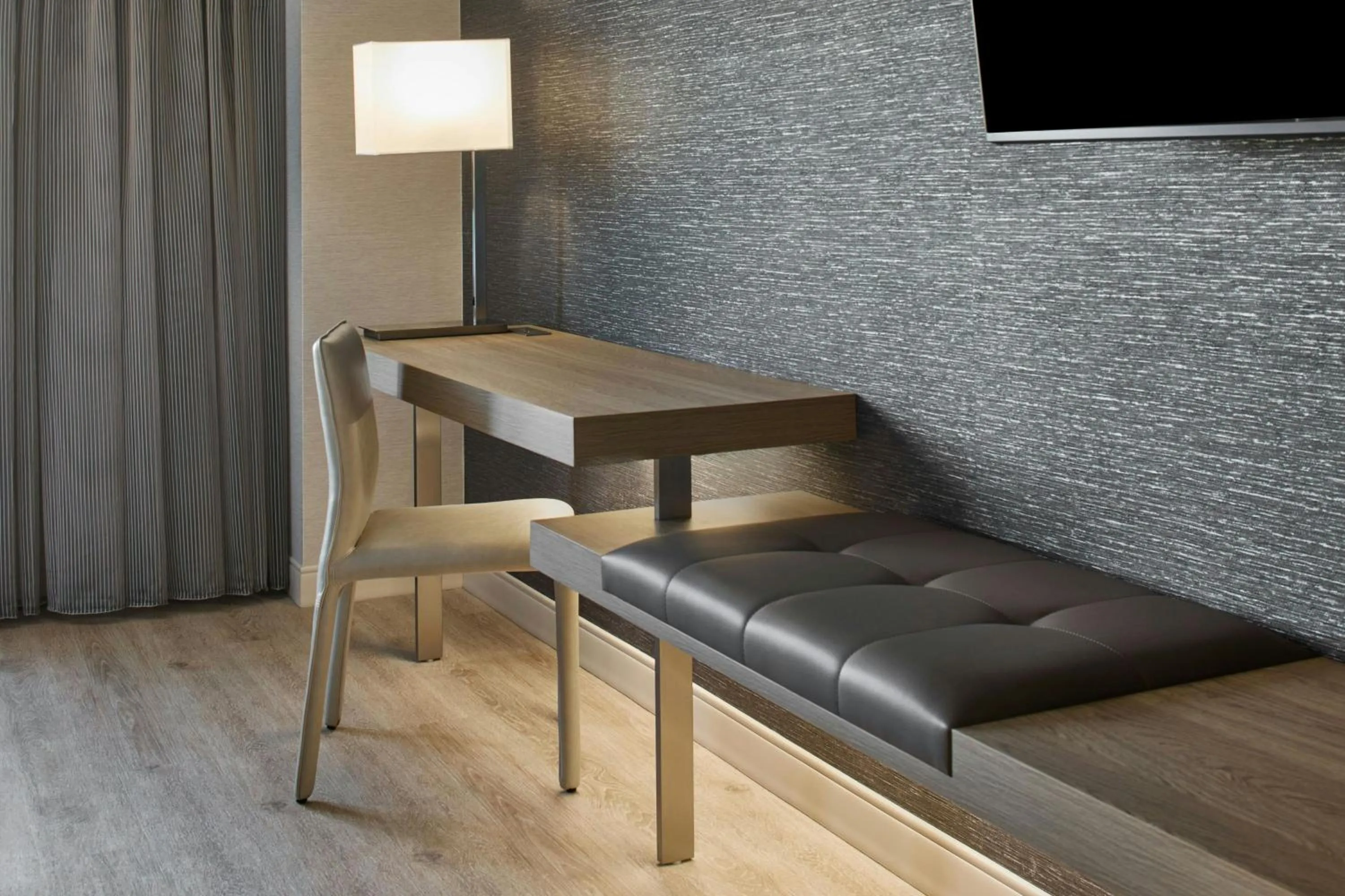 Photo of the whole room in AC Hotel Savannah Historic District