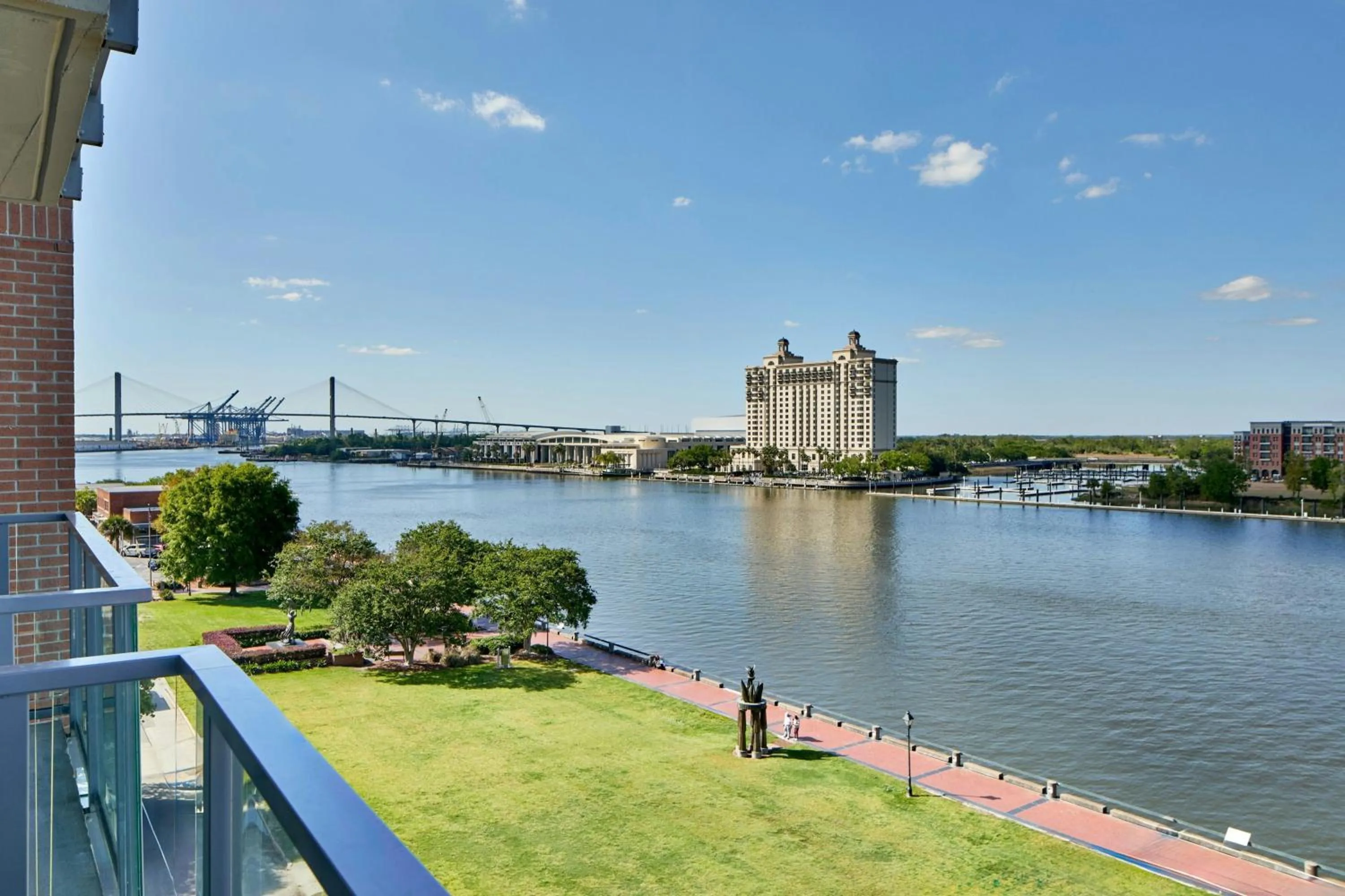 Photo of the whole room in AC Hotel Savannah Historic District