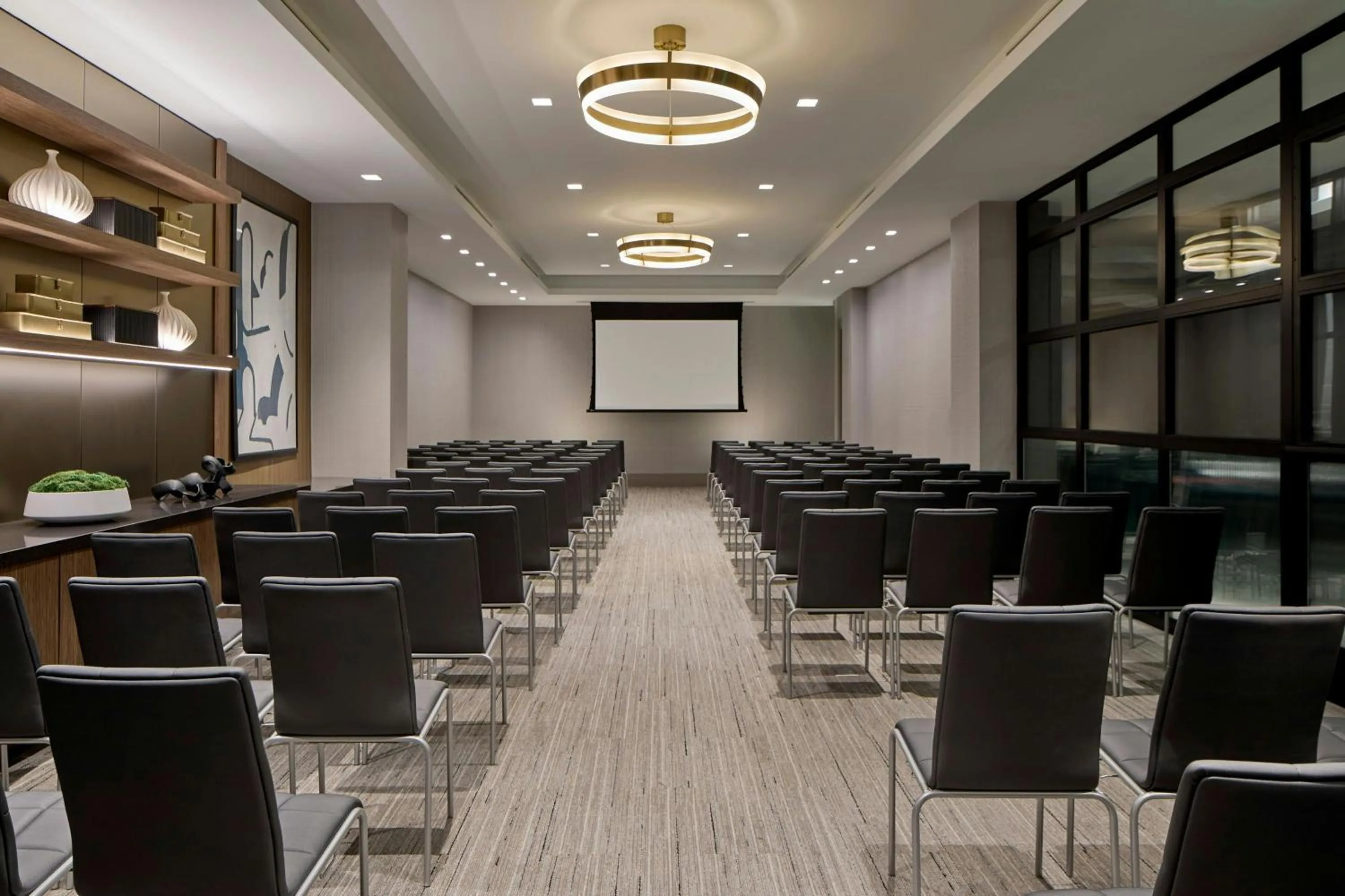 Meeting/conference room in AC Hotel Savannah Historic District