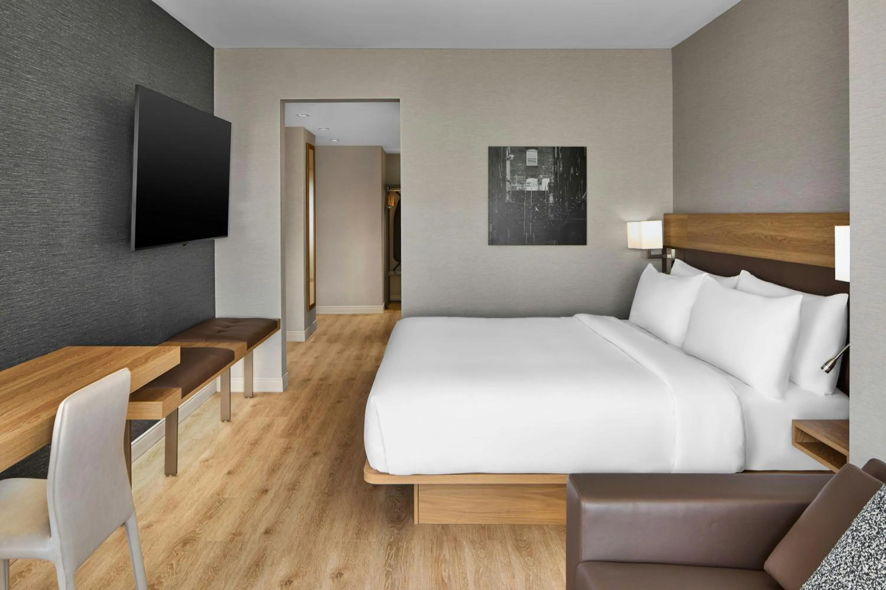 Photo of the whole room, Bed in AC Hotel Savannah Historic District