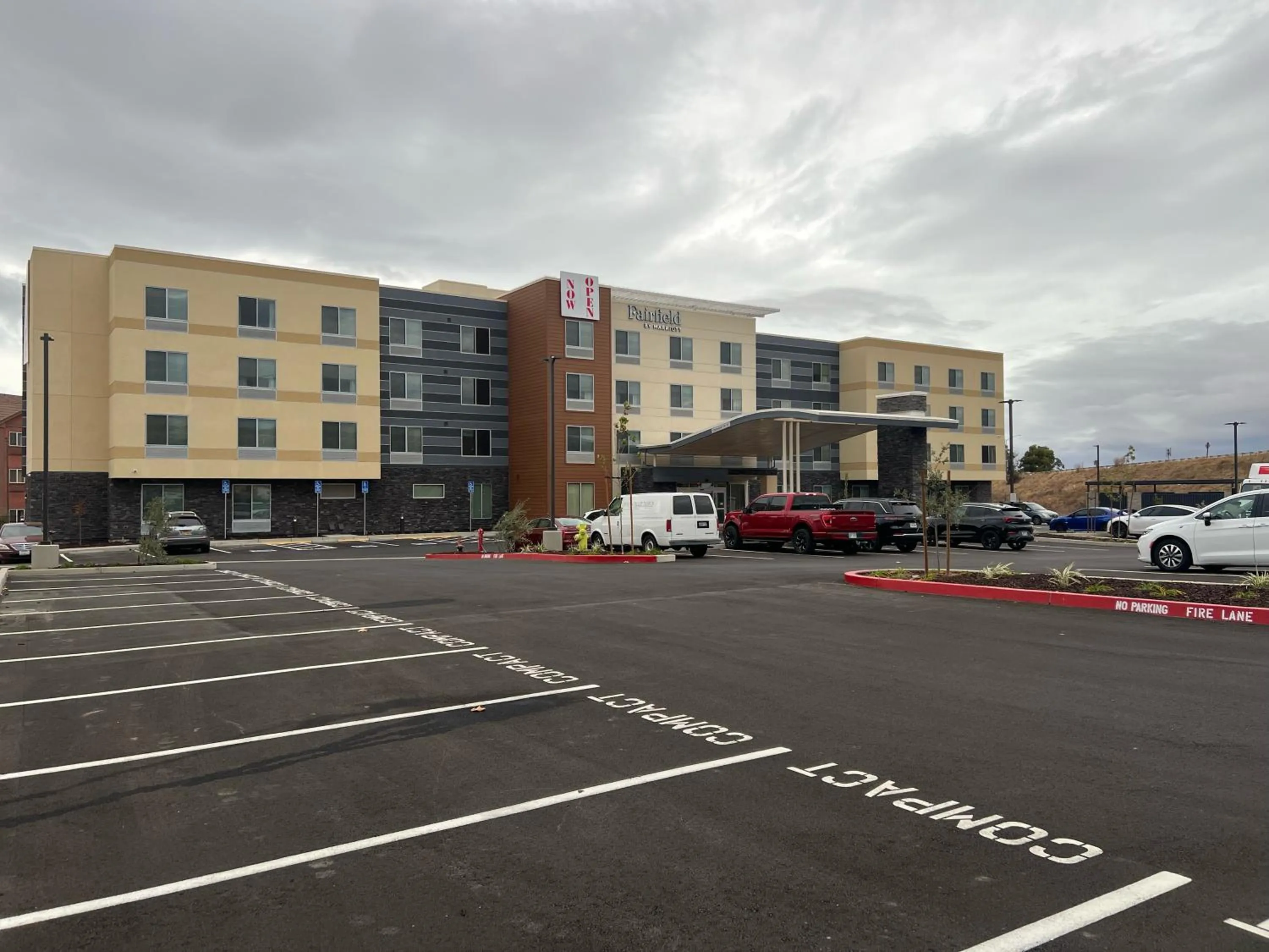 Property building in Fairfield Inn & Suites Livermore