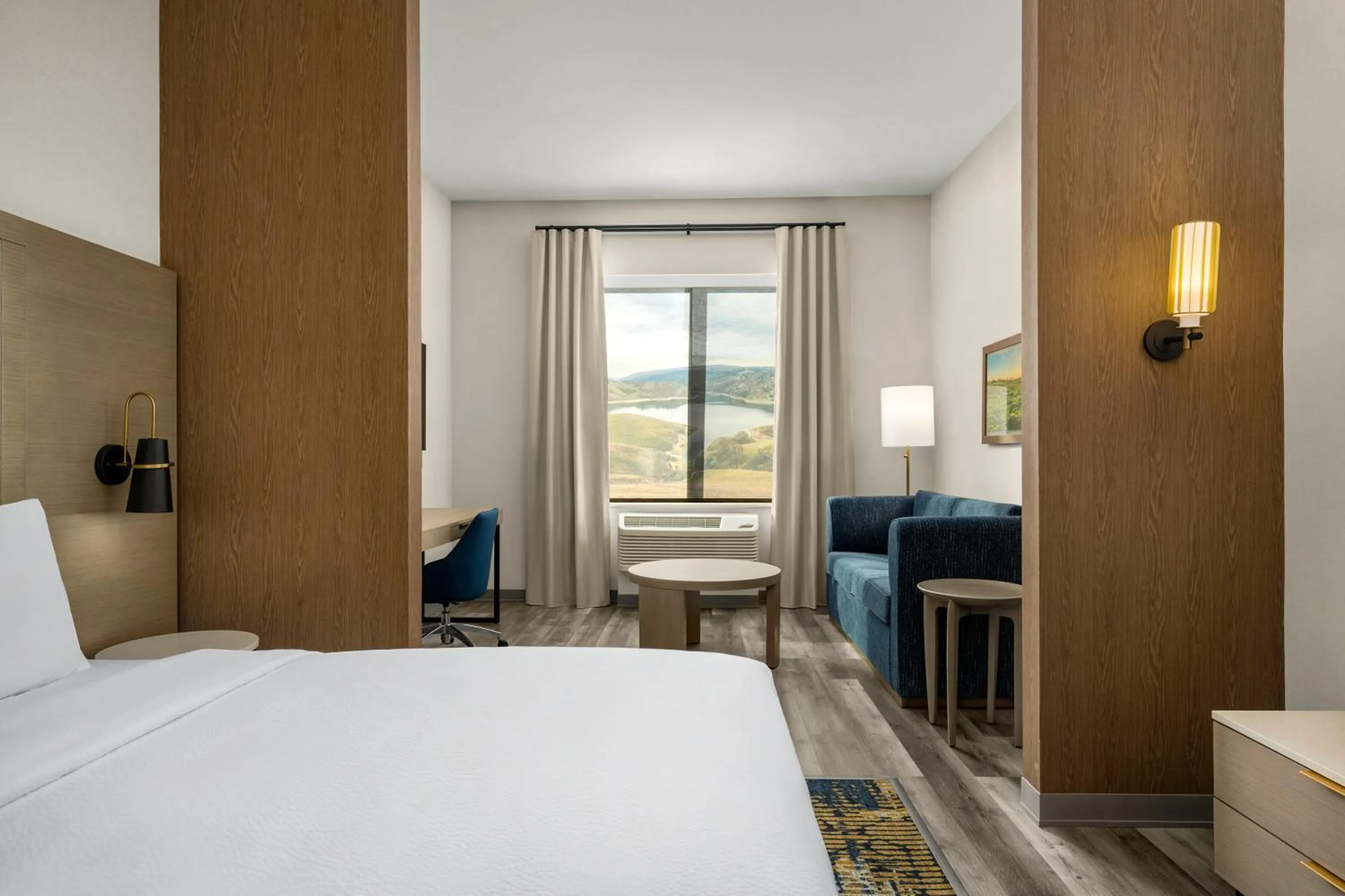 Bed in Fairfield Inn & Suites Livermore