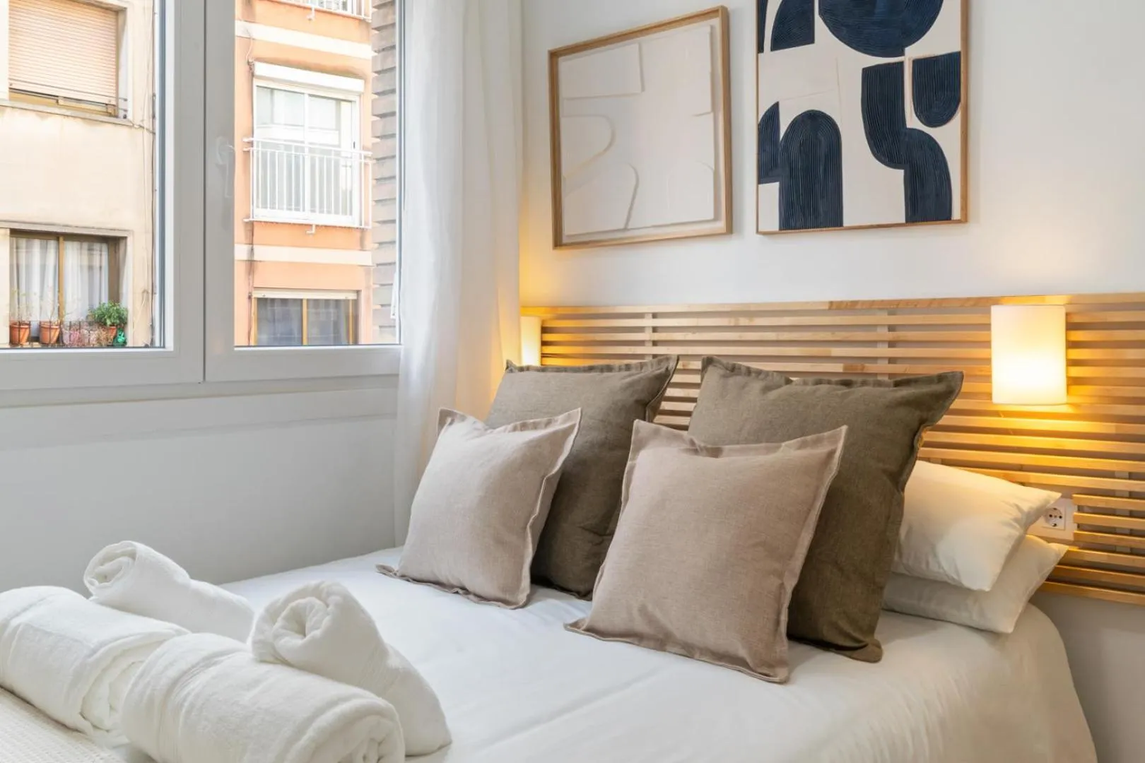 Bed in Livinn House - Self Check in