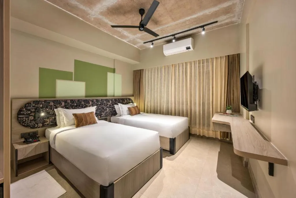 Bedroom, Bed in Grand Continent Koramangala, Bangalore