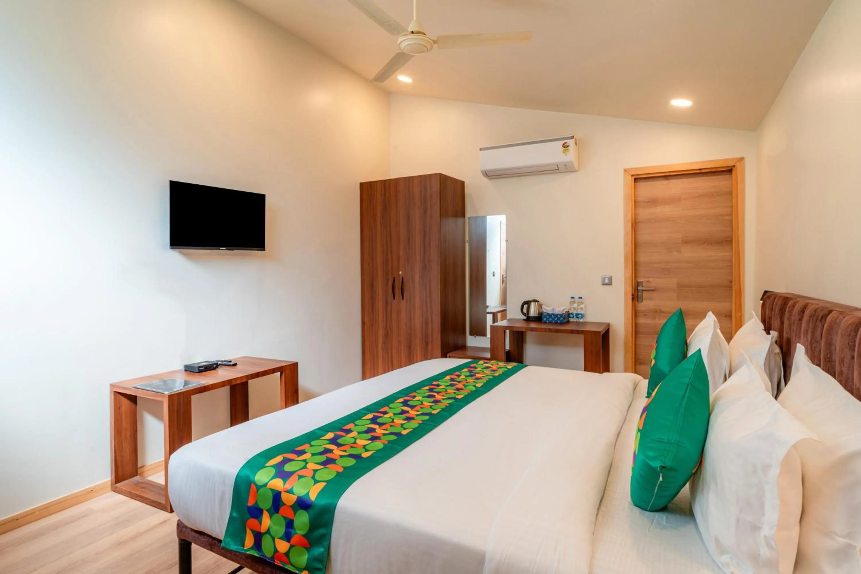 Bedroom, Bed in Treebo Premium Mowgli's Den, Pench